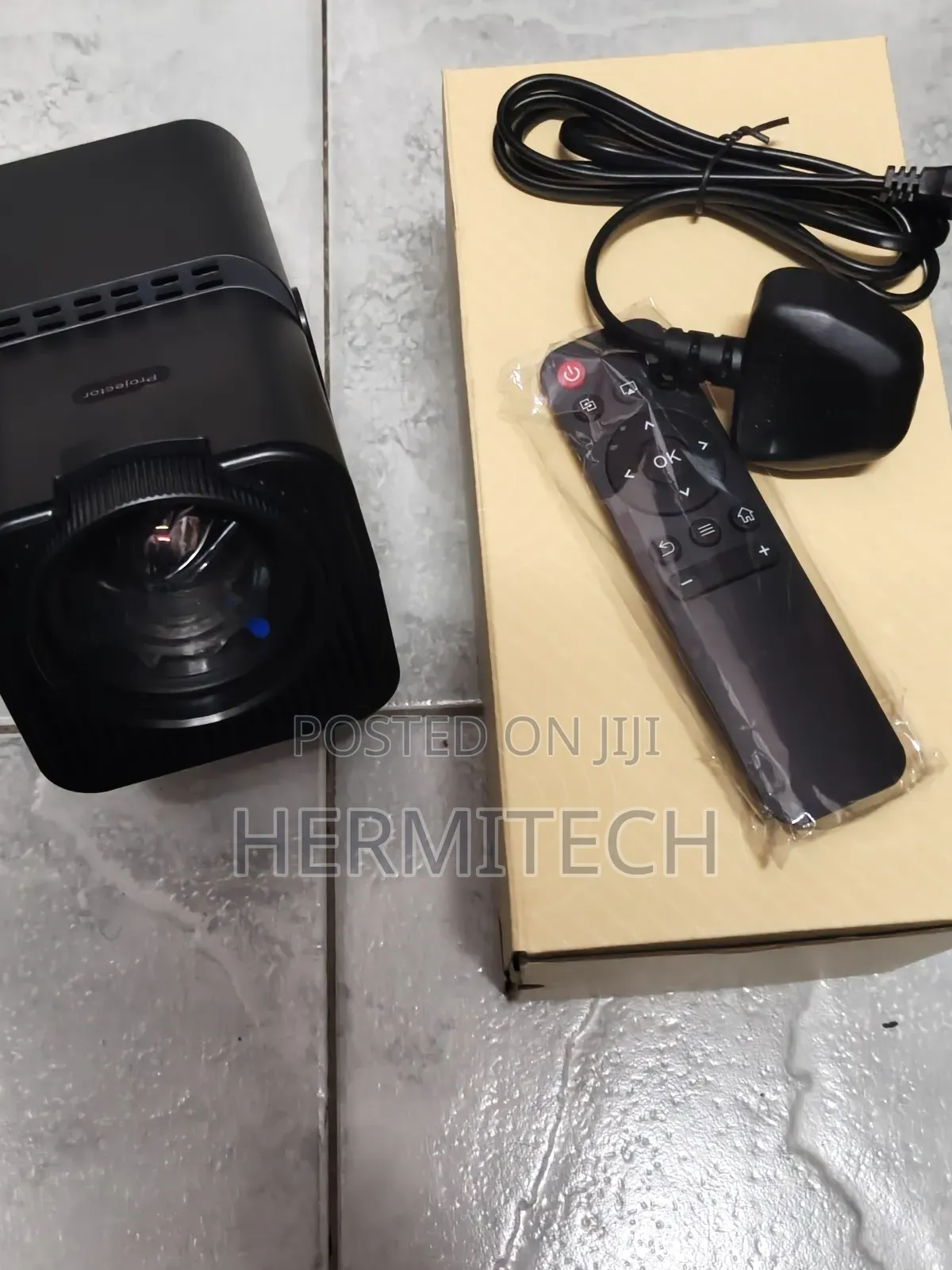 Projector Full Hd Video LCD Display Size 200 Inch Hdmi Usb Port Wifi