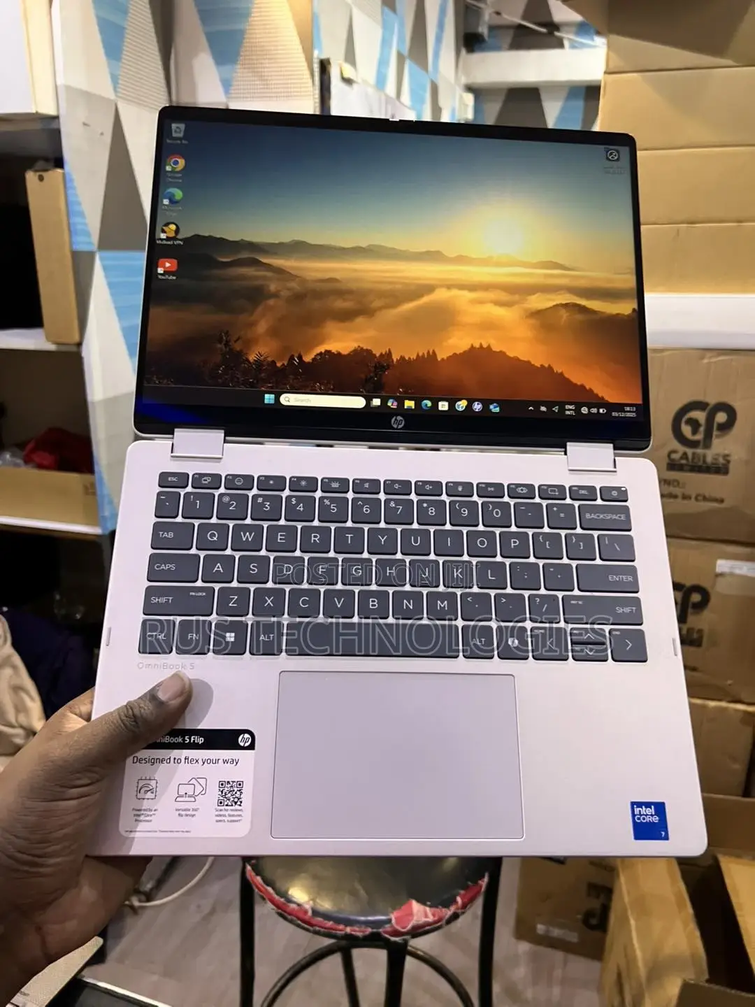 New Laptop HP OmniBook 5 14" 16GB Intel Core i7 SSD 512GB