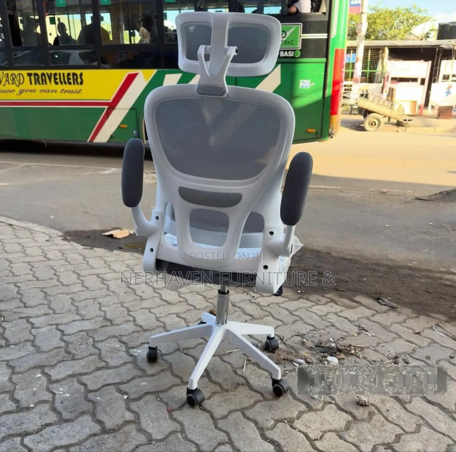 Premium Ergonomic Chair With Adjustable Flip Arms