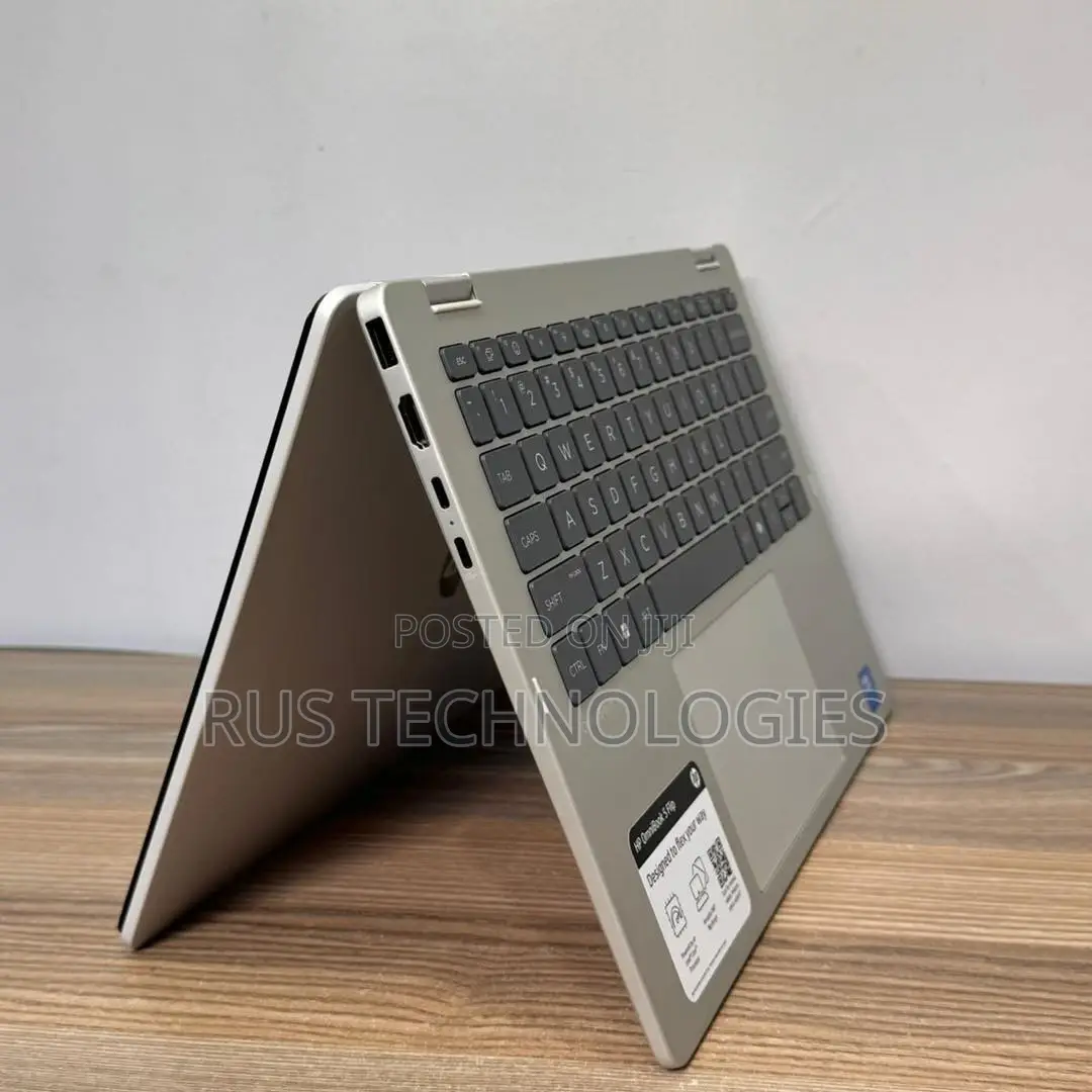 New Laptop HP OmniBook 5 16" 16GB Intel Core i7 SSD 1T