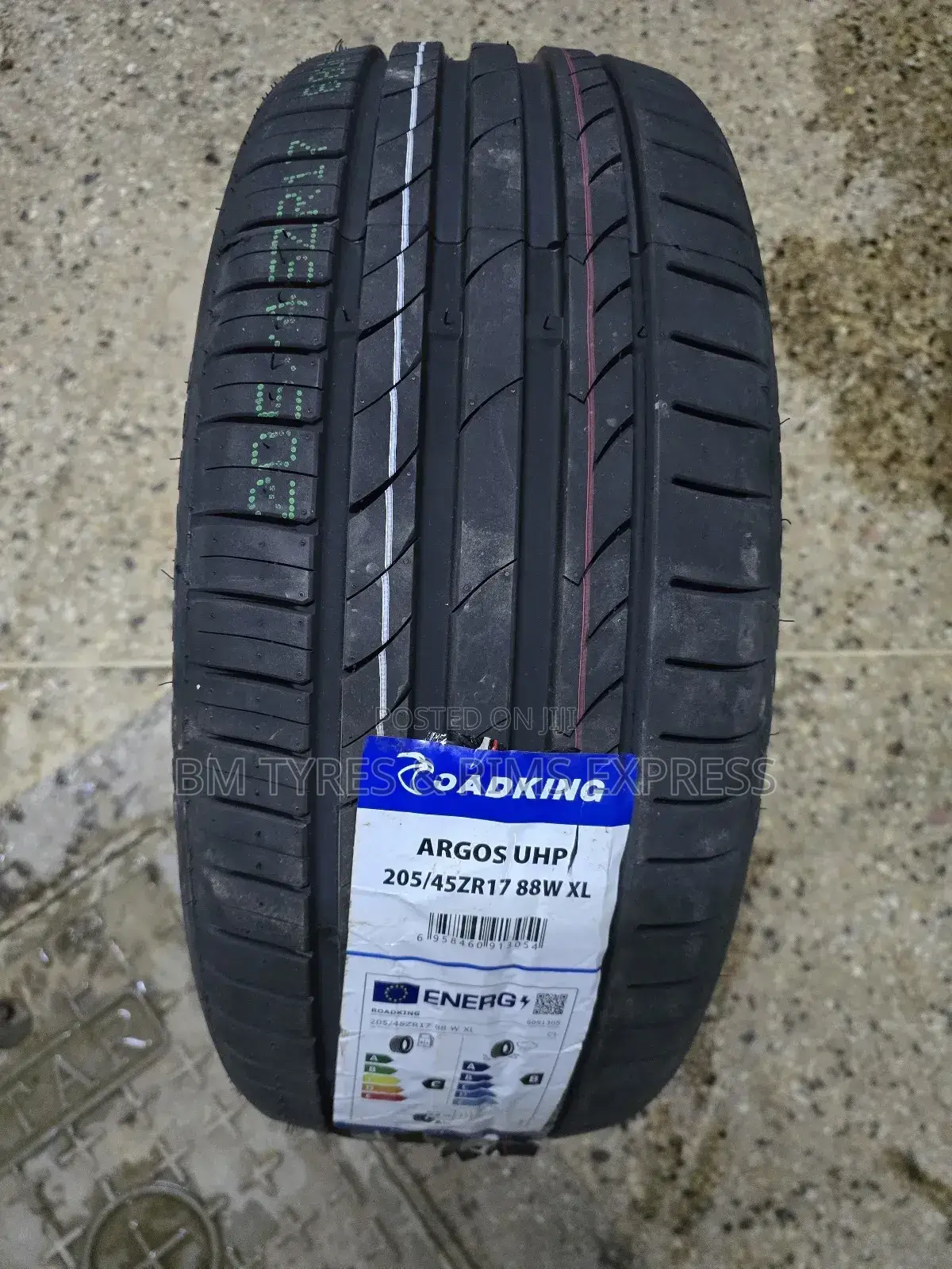 205 /45 R17 Roadking Tyres (Highway)