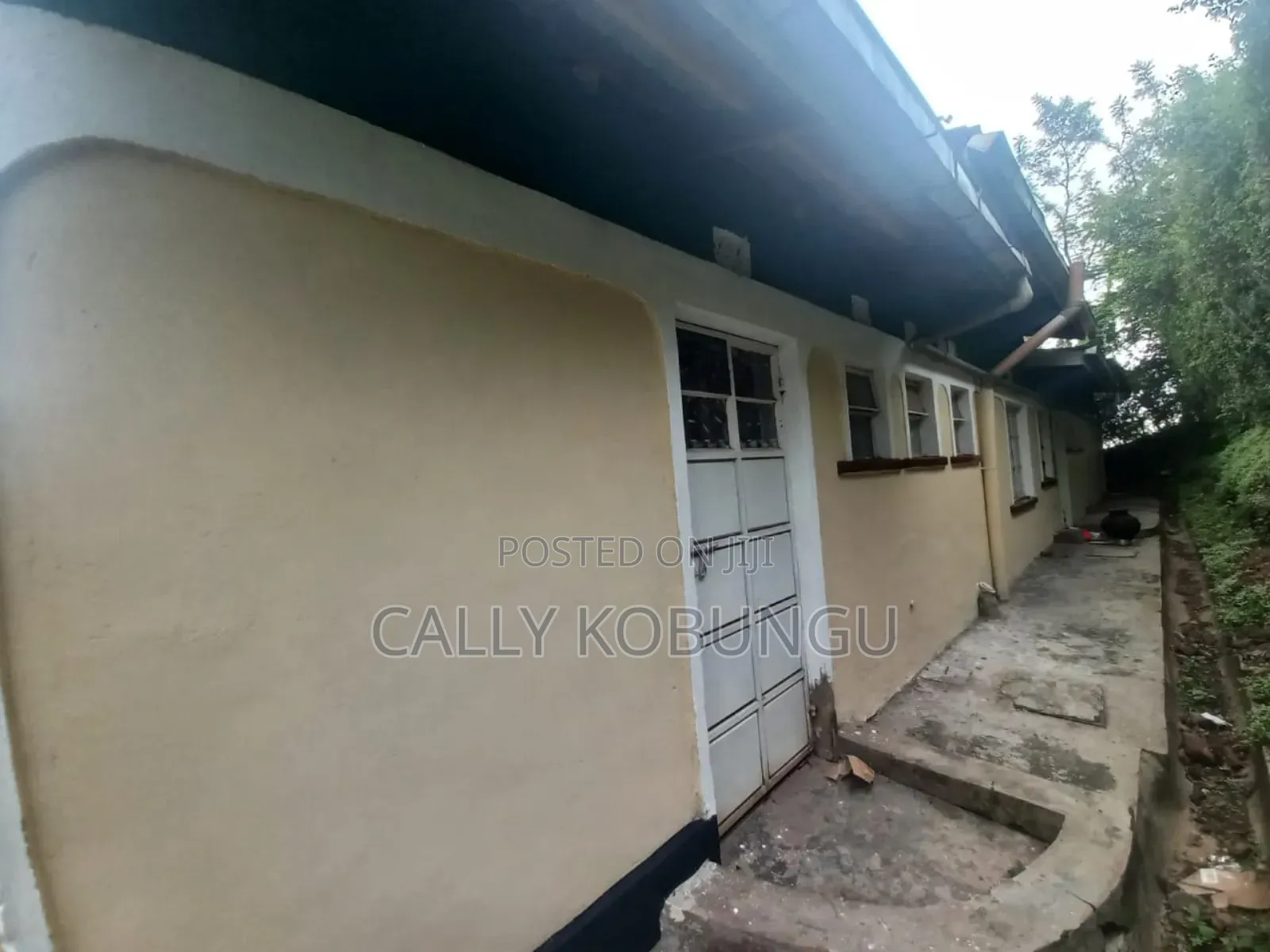 2bdrm Bungalow in Mamboleo, Kanyakwar for sale