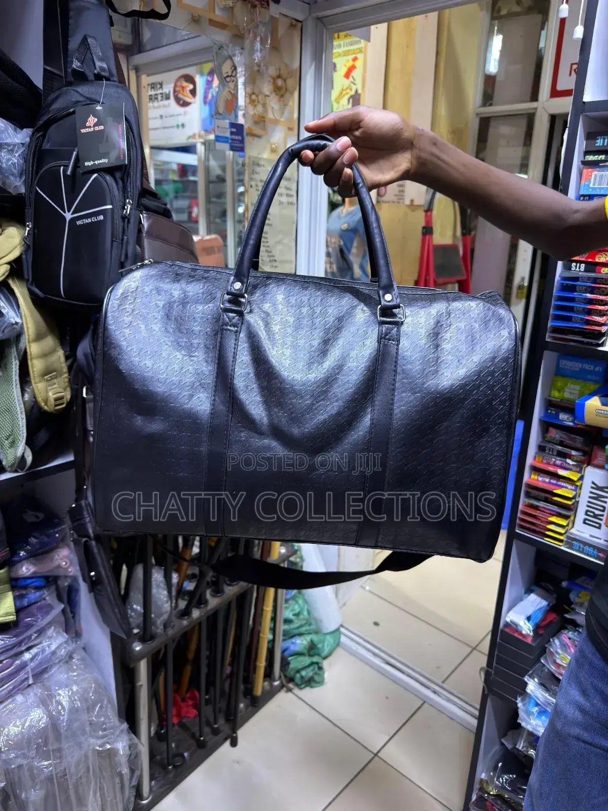 Black Leather Unisex Travel Bags