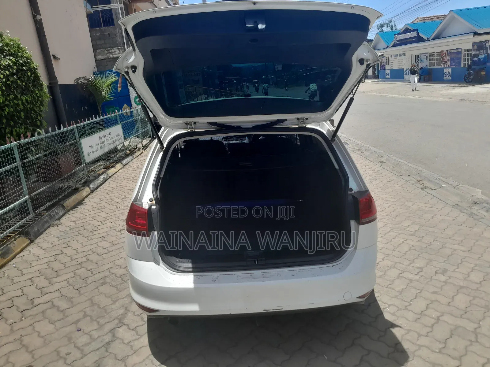 Volkswagen Golf 2016 White