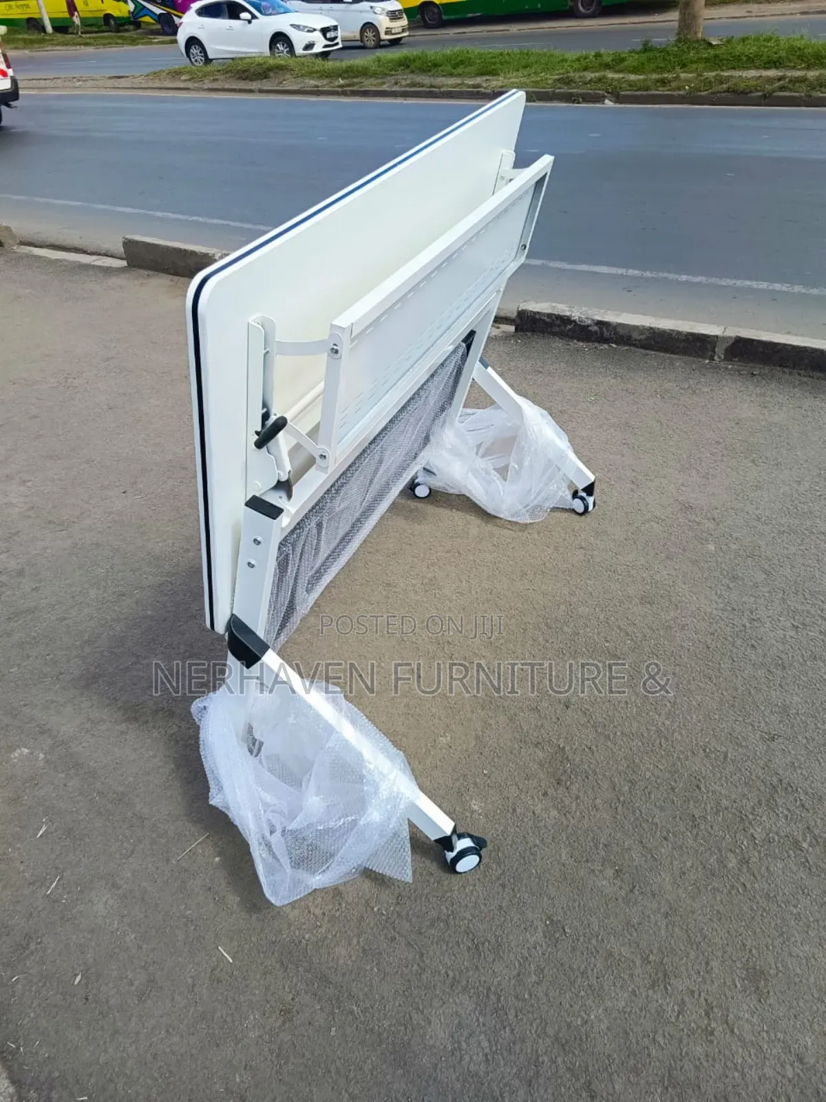 Foldable Training Desk – Compact Workstation