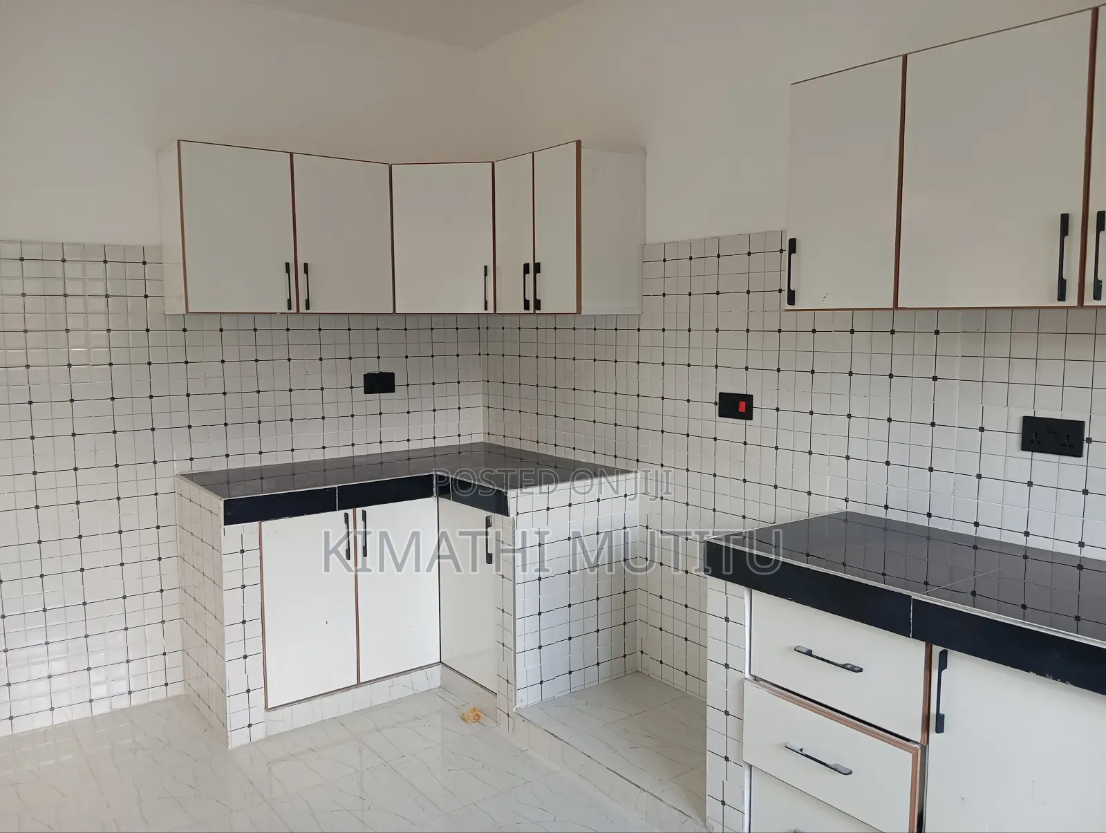 3bdrm Bungalow in Karen West, Hardy for sale