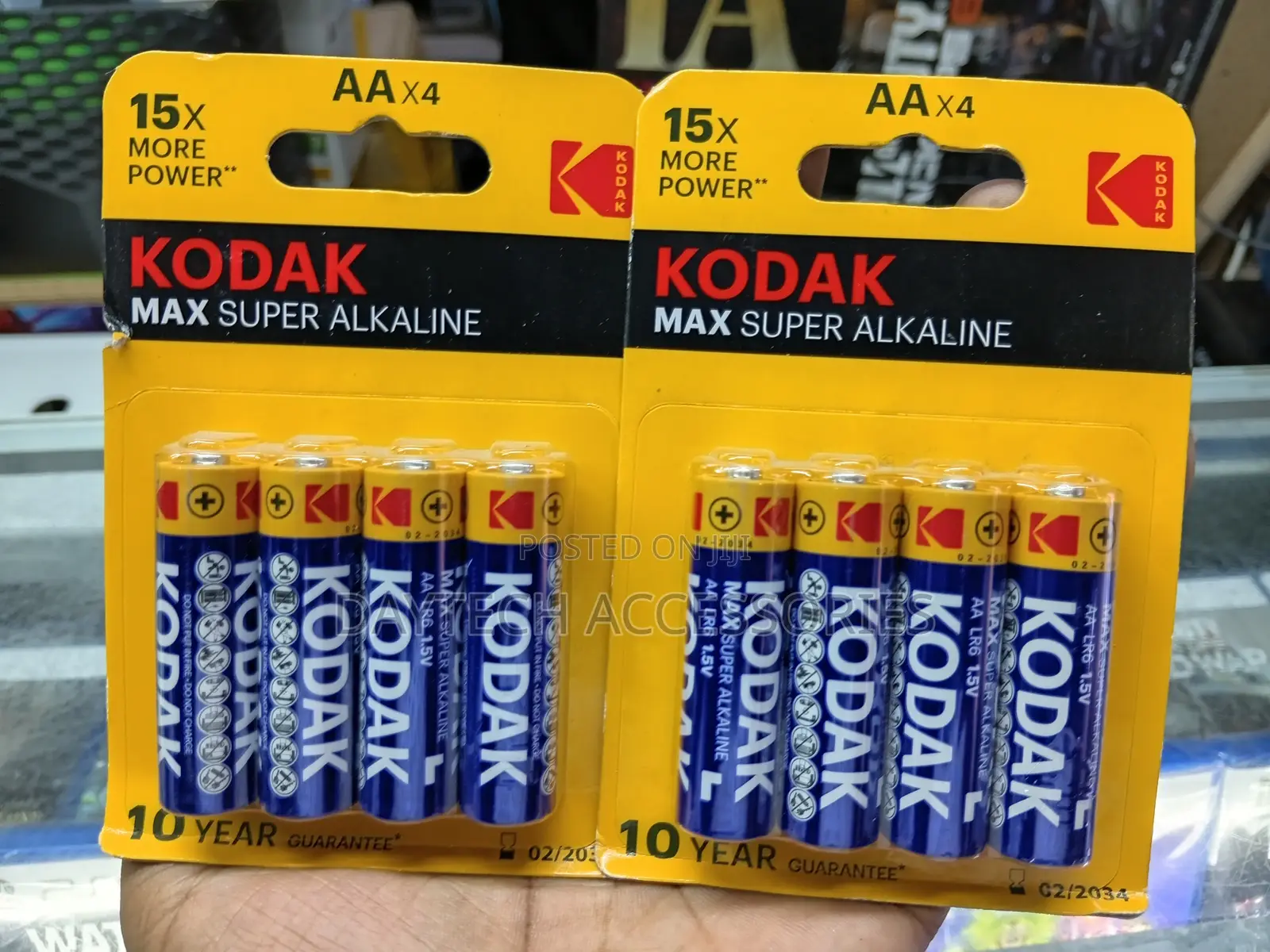 Kodak Max Super Alkaline Double Aa Battery (Pack of 4)