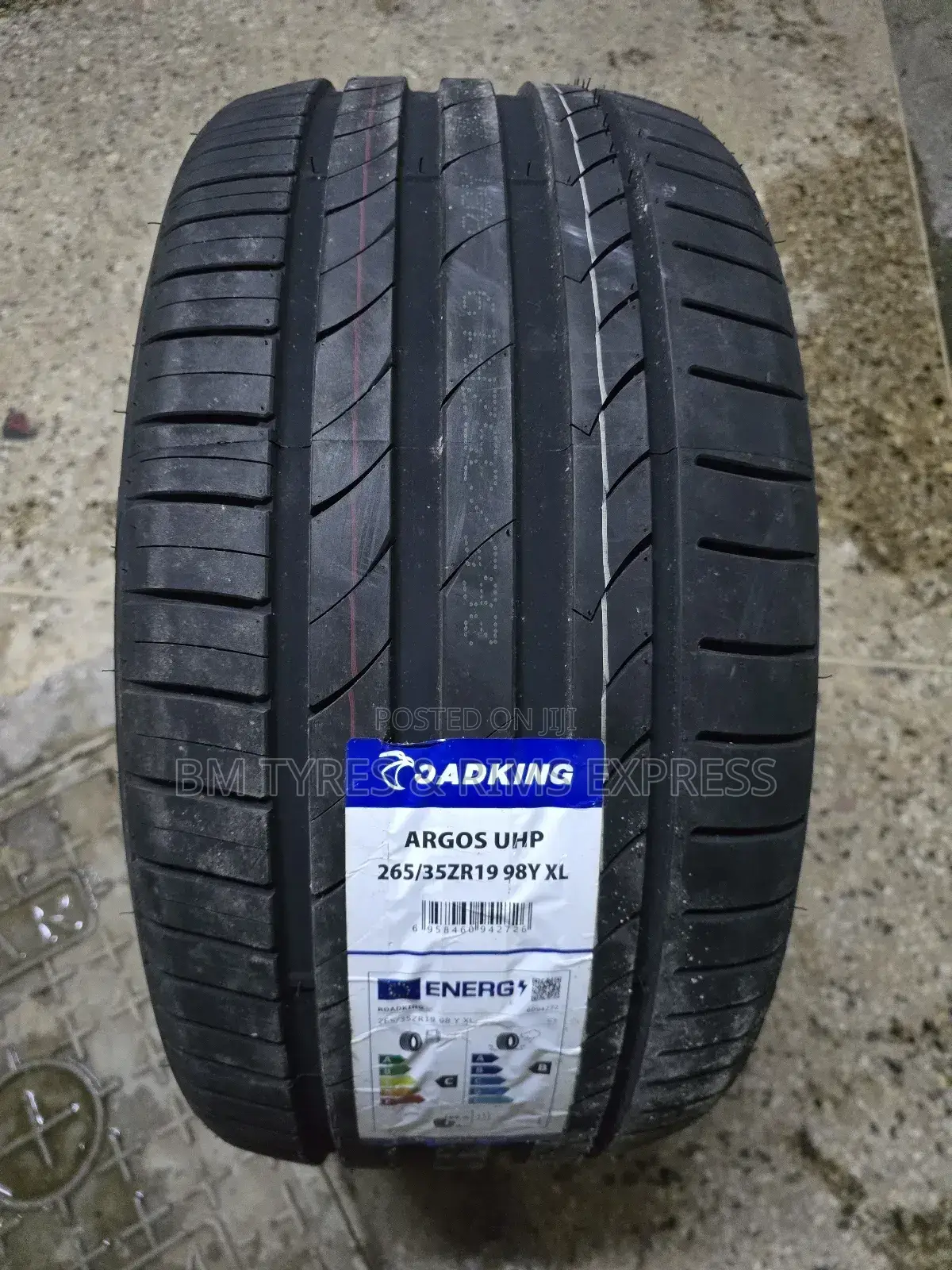 265 /35 R19 Roadking Tyres.