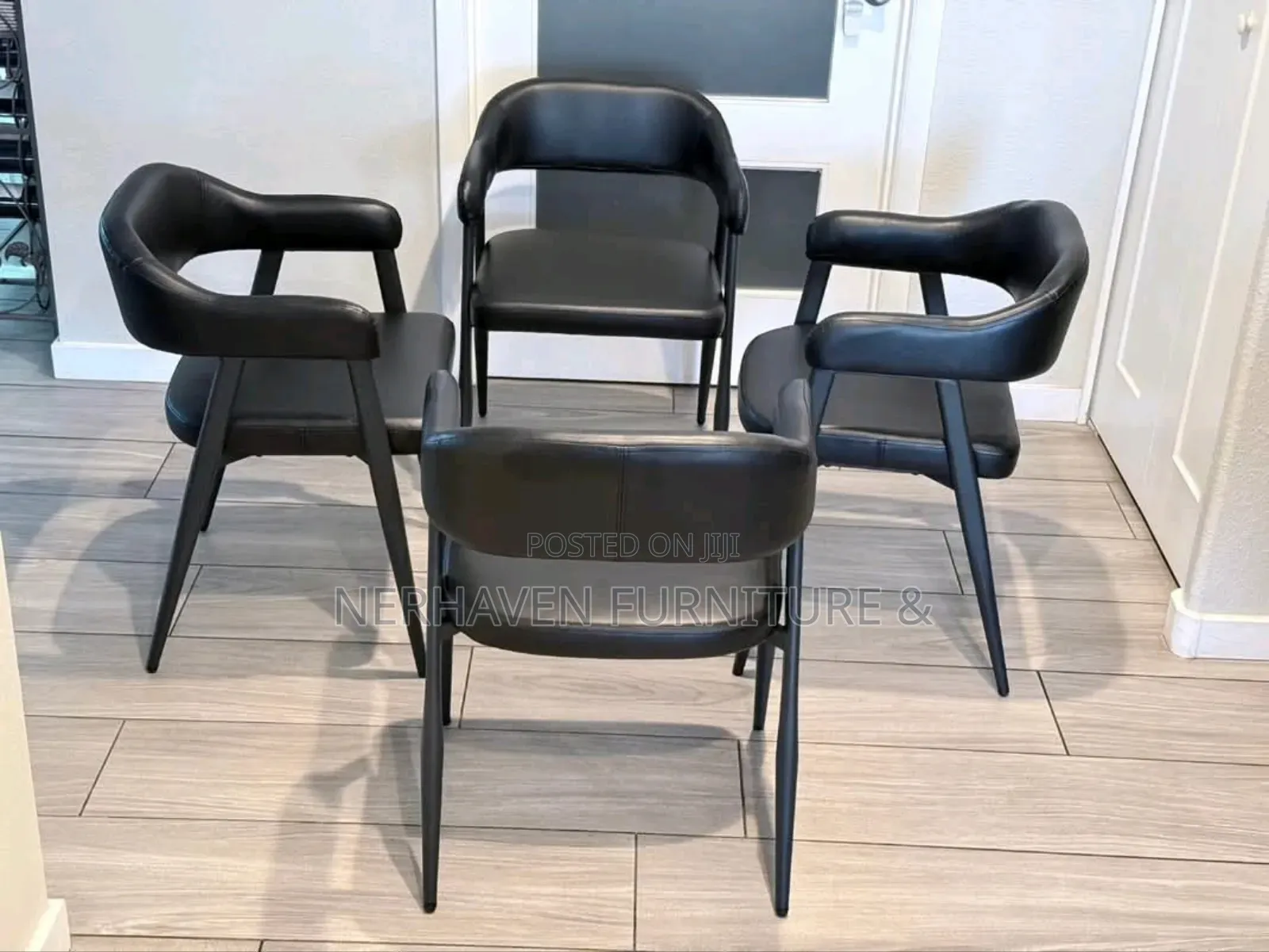 Restaurant/ Dining Chairs – Comfortable Dining Seating