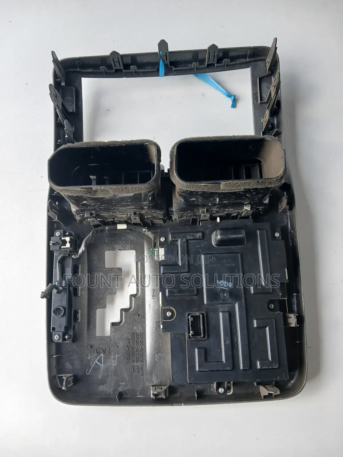 Toyota Noah/Voxy 2007/2012 a/C Centre Console Panel