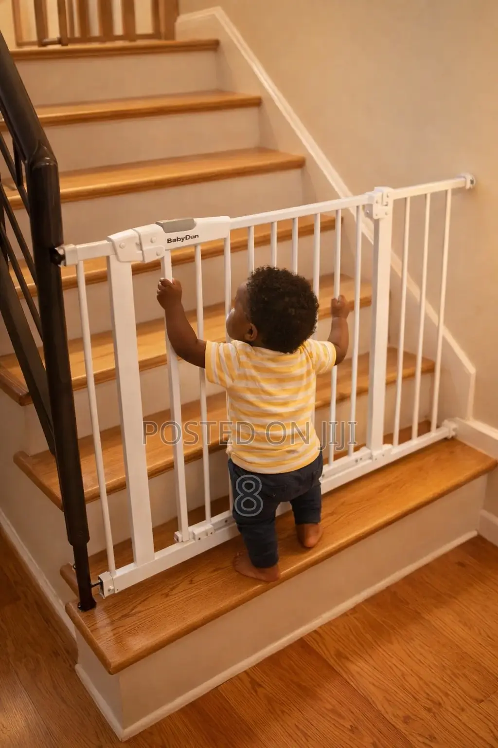 Baby Gate With Auto Close – Easy Secure
