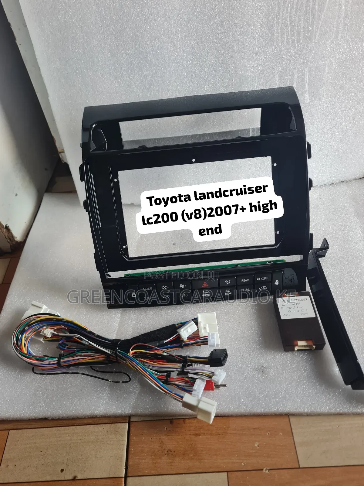 Toyota Landcruiser Lc200 (V8)2007+ Android Radio Console, and Canbus