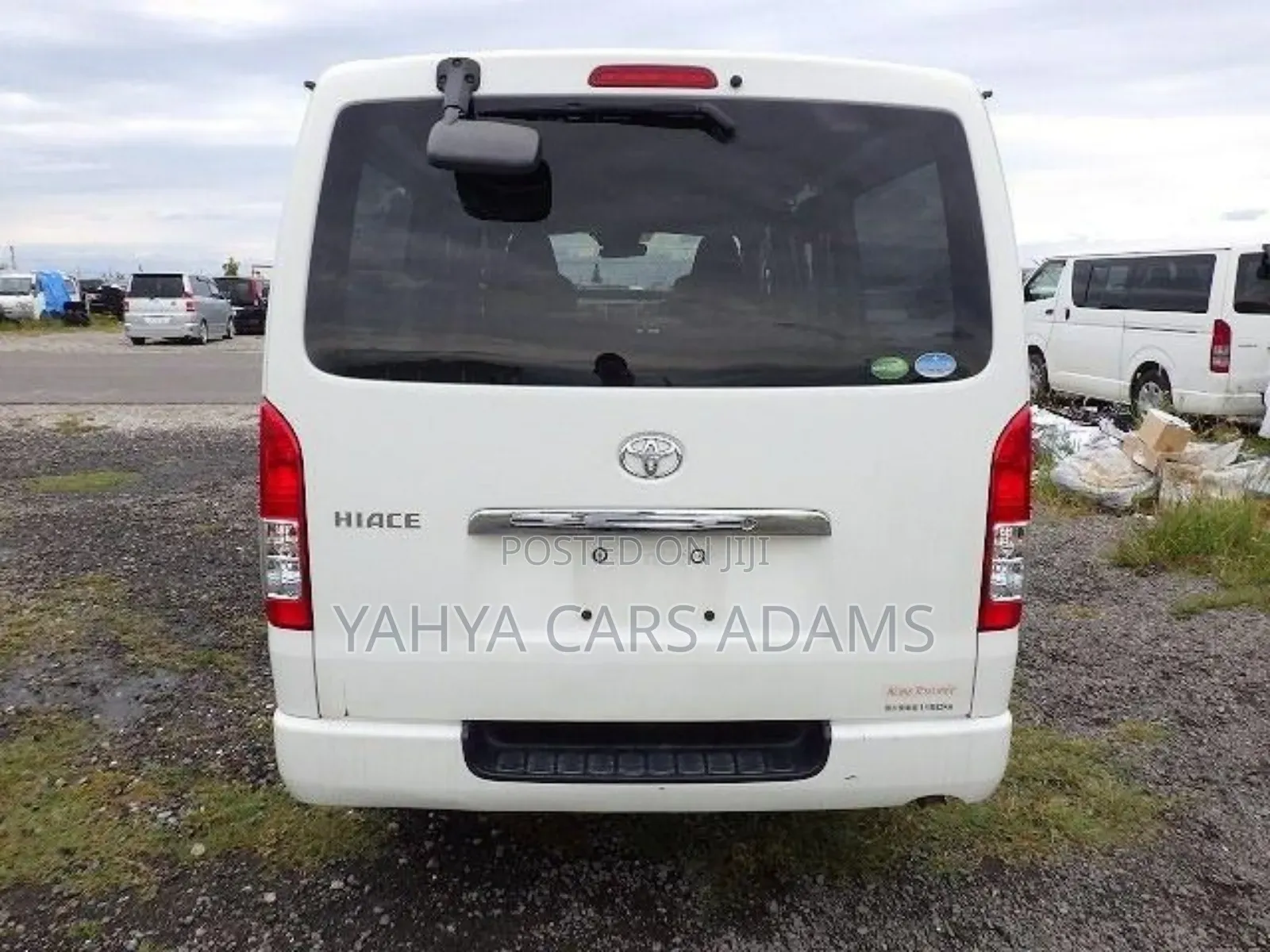 Toyota HiAce 2018 White