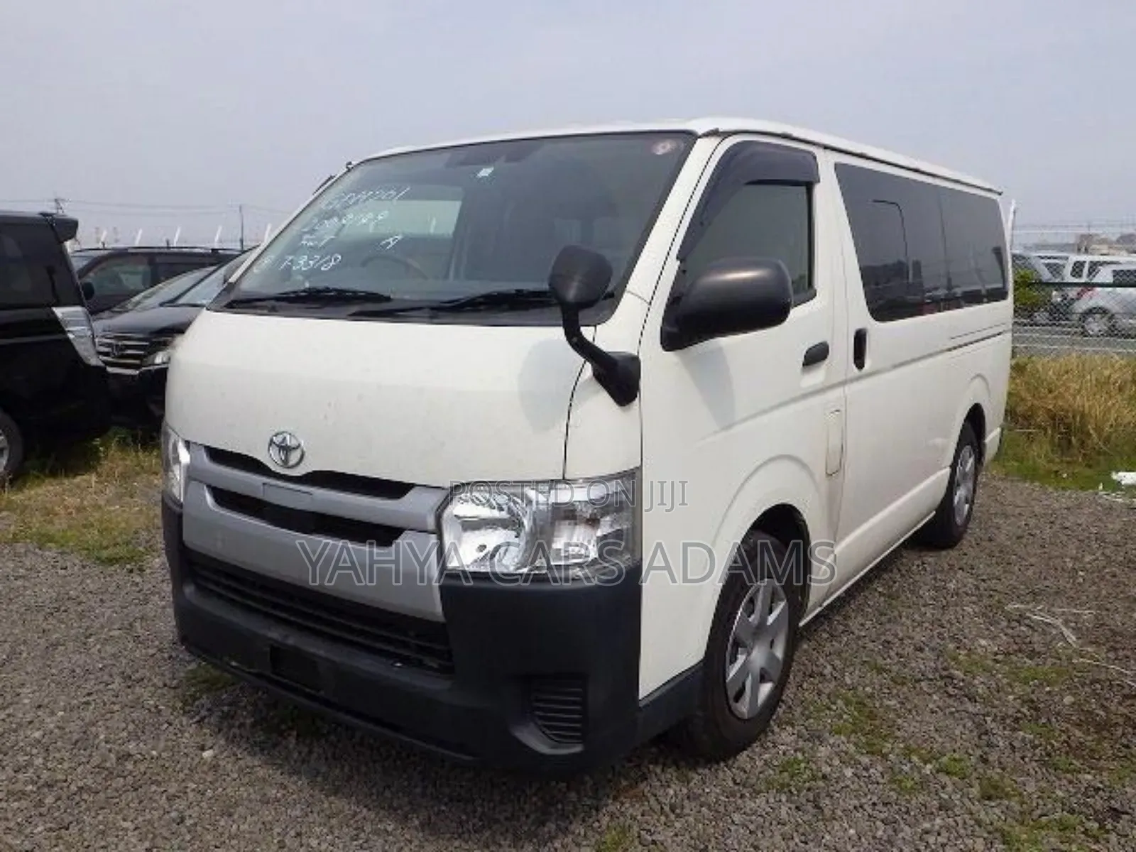 Toyota HiAce 2018 White