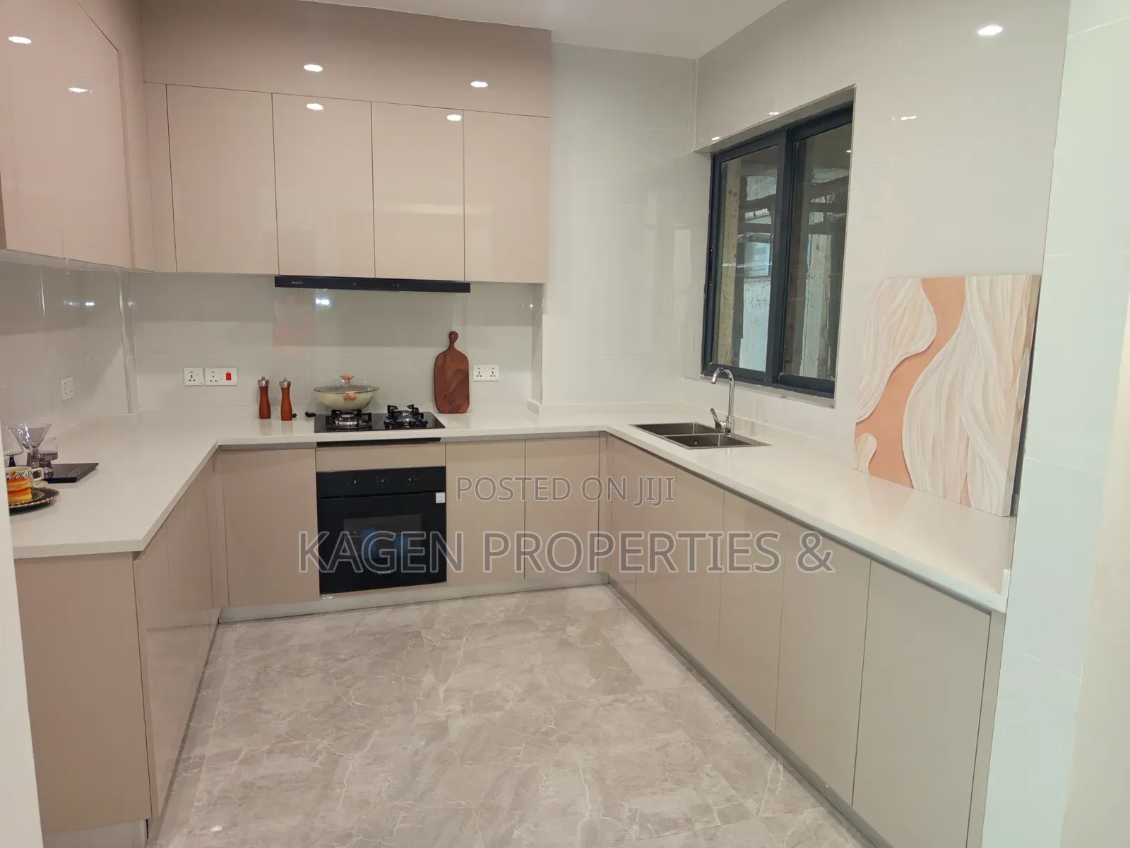 3bdrm Apartment in Kilimani, Hurlingham for sale