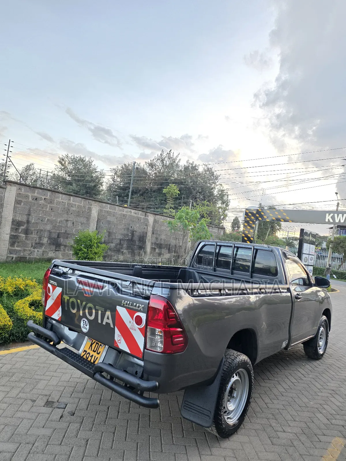 Toyota Hilux 2021 Gray