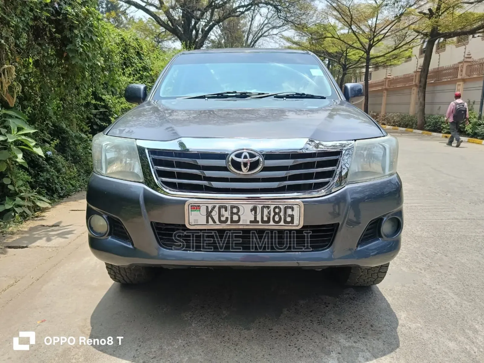 Toyota Hilux 2014 Gray