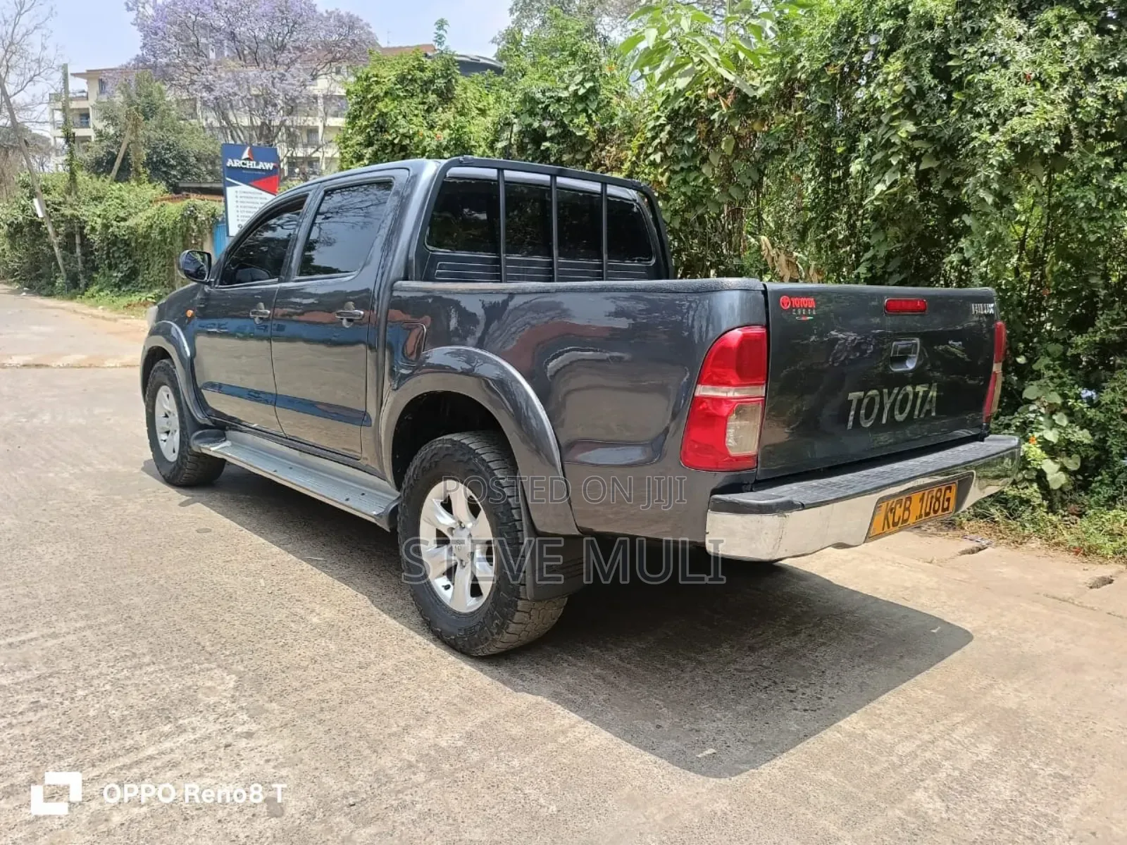 Toyota Hilux 2014 Gray