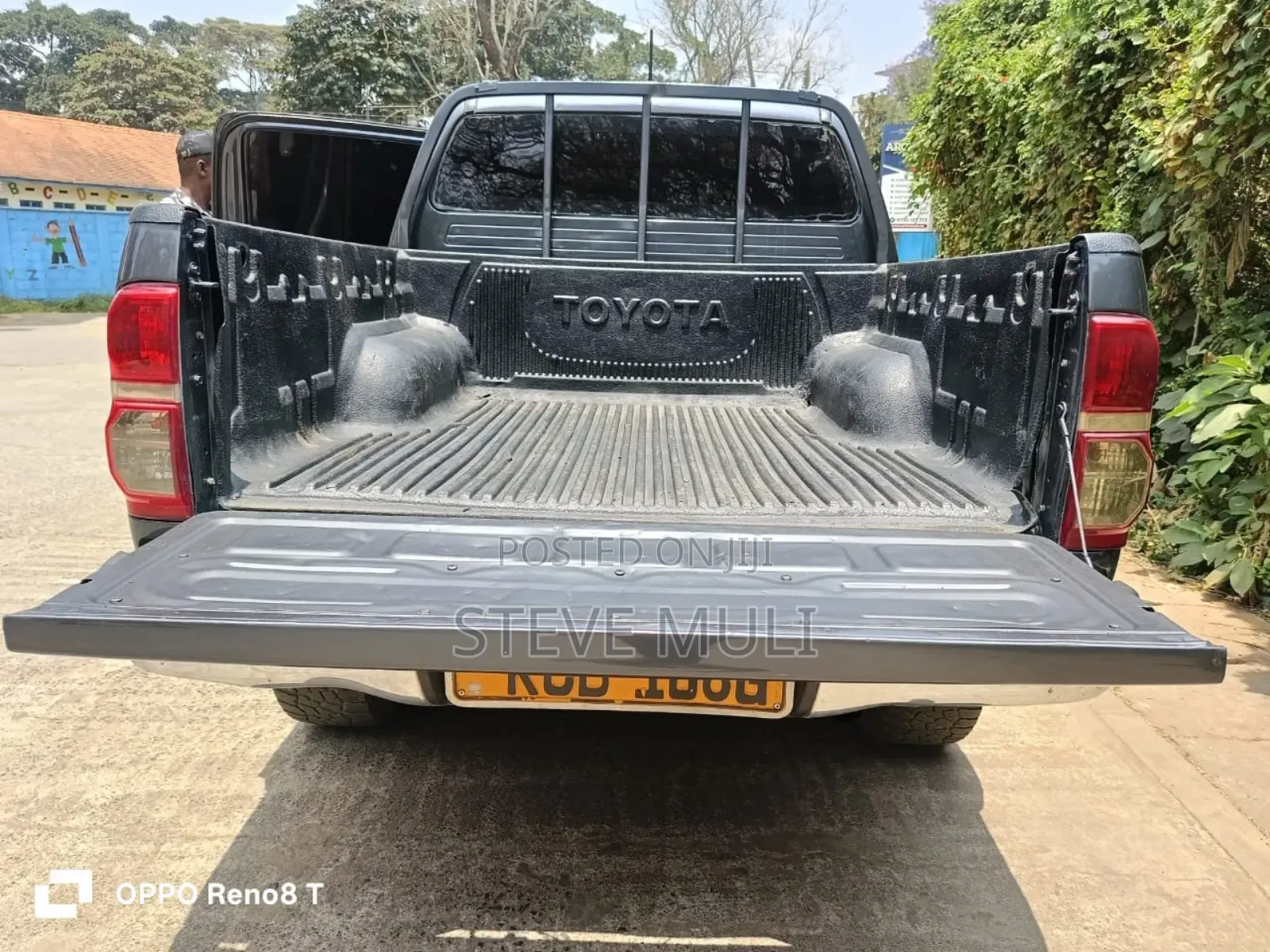 Toyota Hilux 2014 Gray