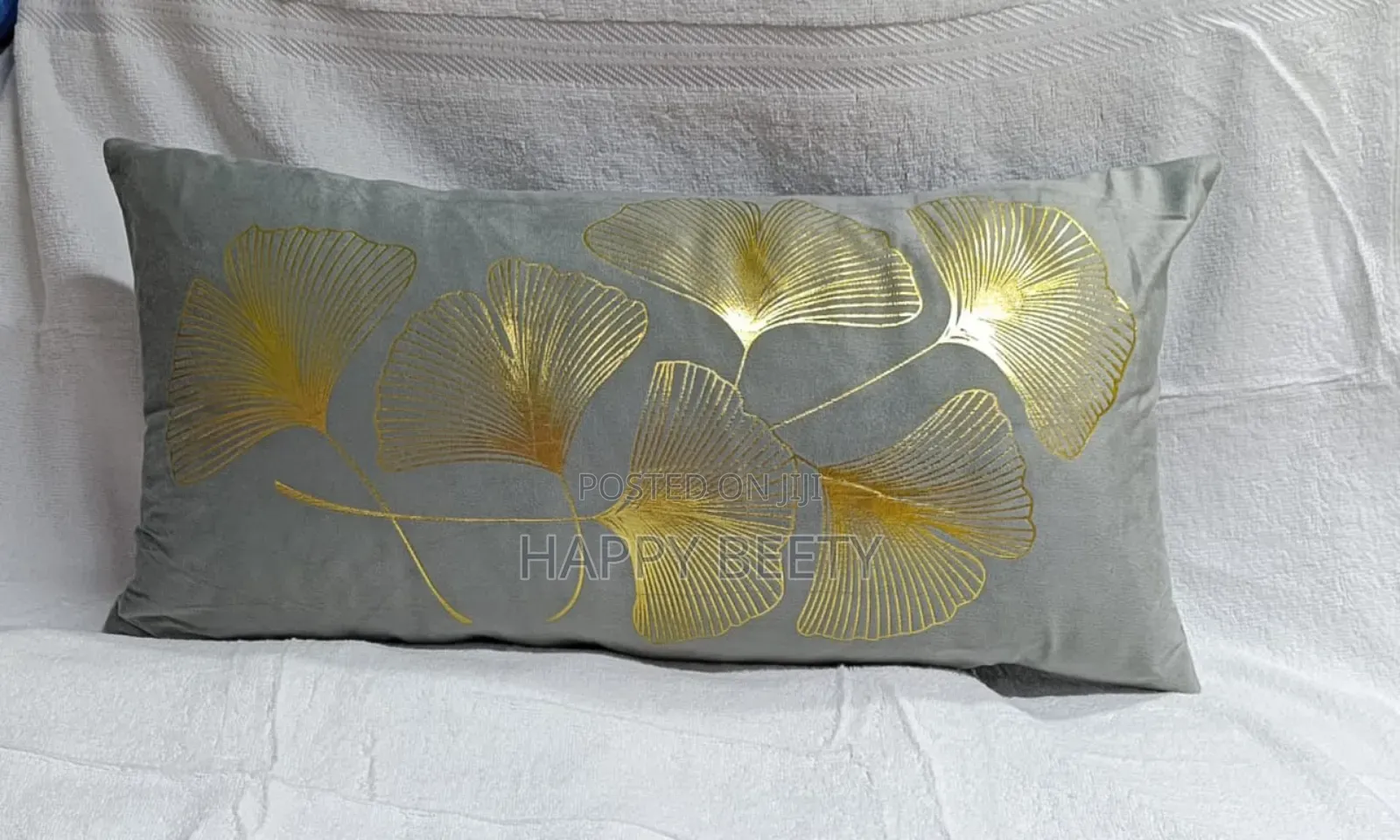 Beautiful Throw Pillows With Writtings