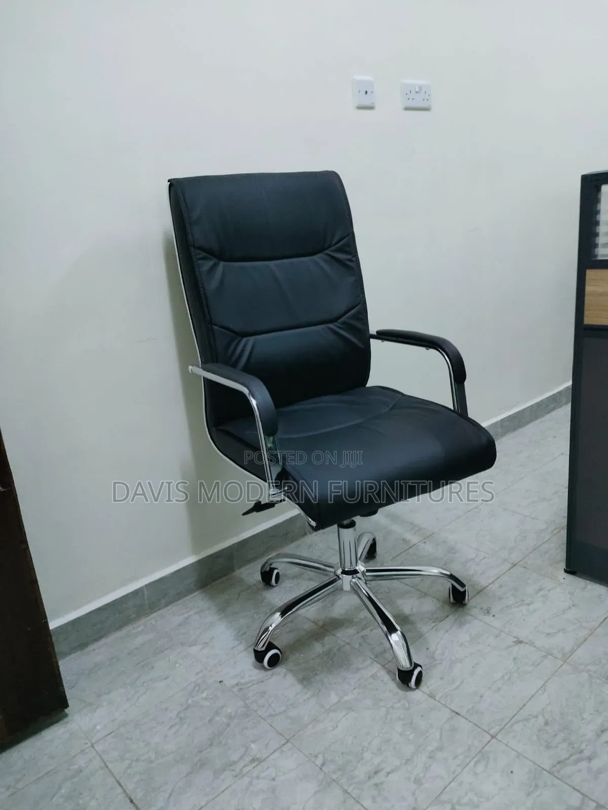 Black Office Swivel Chair