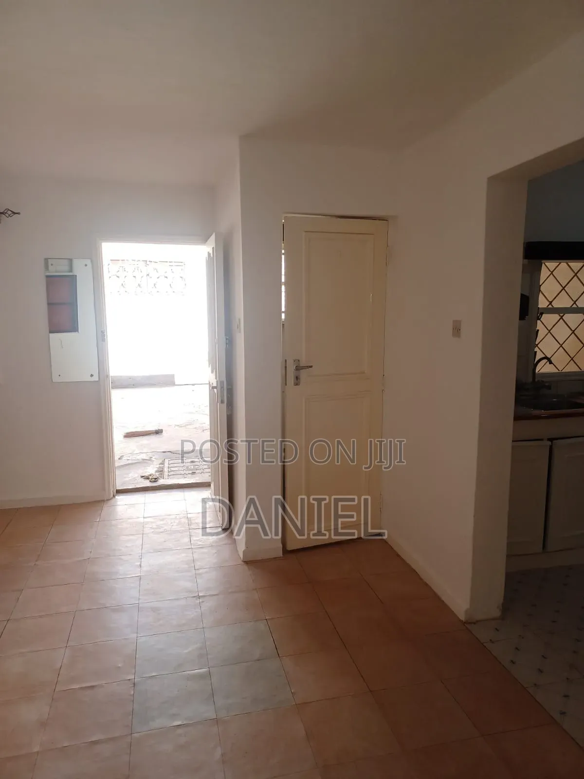 2bdrm House in Raphta Road, Westlands for rent