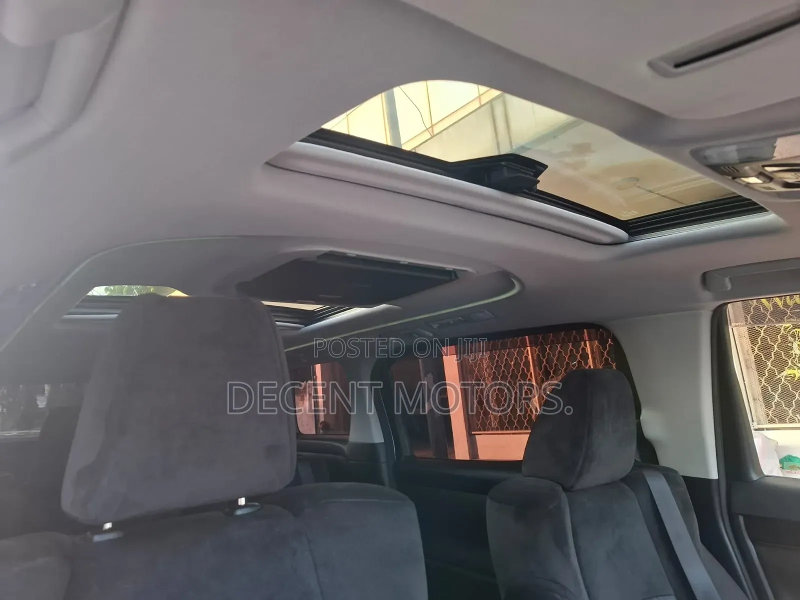 Toyota Alphard 2.5 Petrol FWD 2019 White