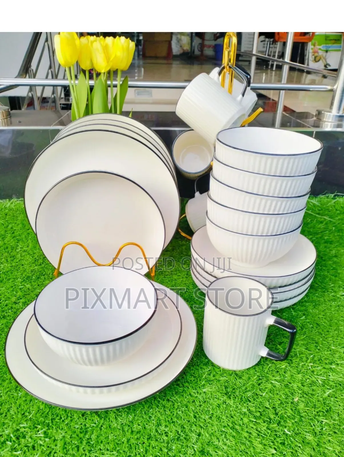 Complete 24pc Dinner Set With Plates, Bowls, Cups Sides