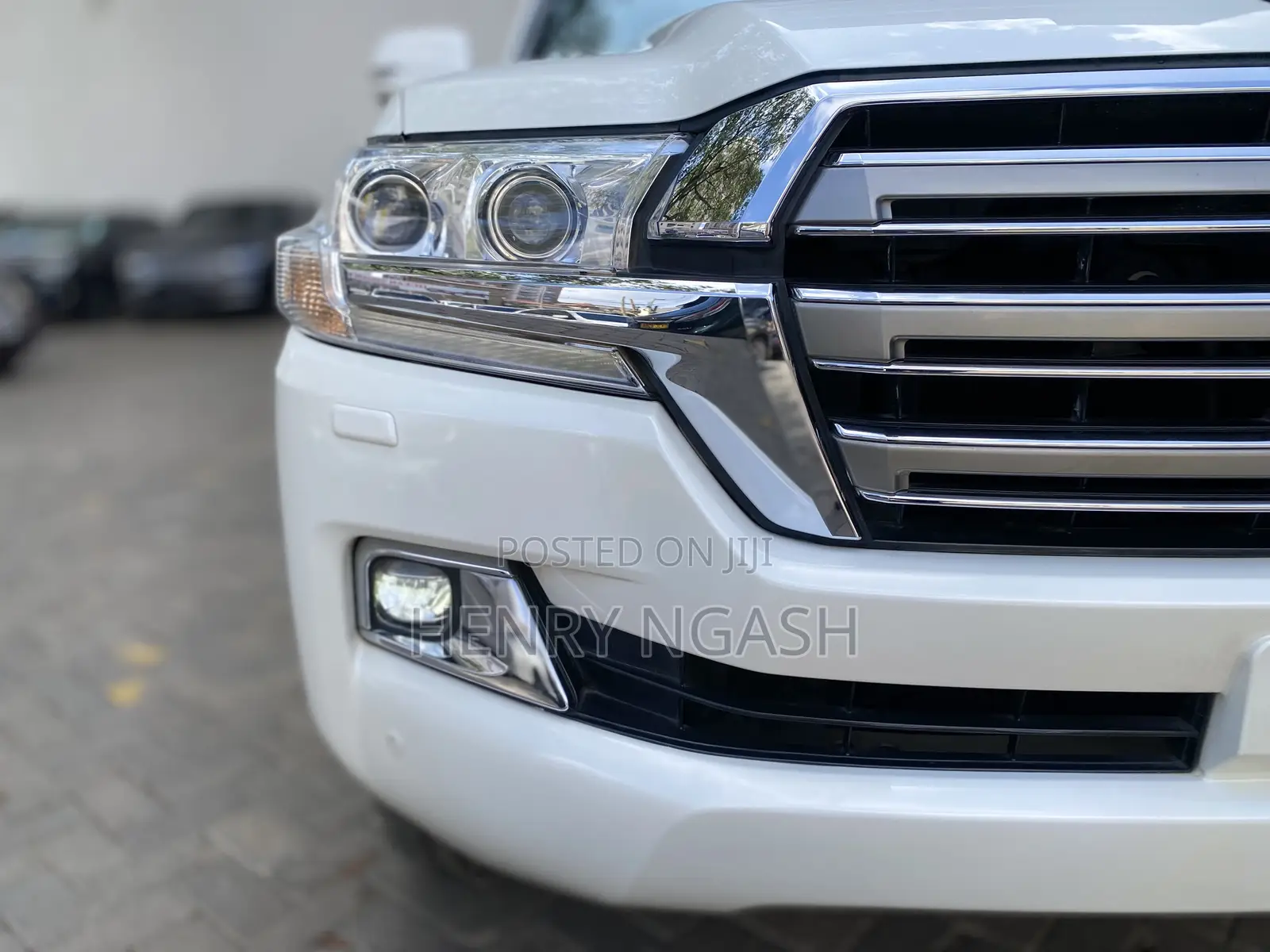 Toyota Land Cruiser 2016 White