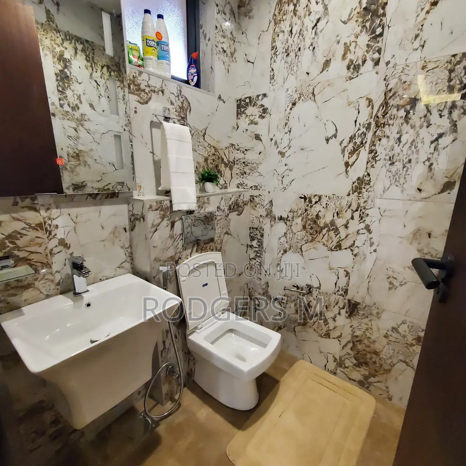 Furnished 2bdrm Apartment in Raphta Road Area for rent