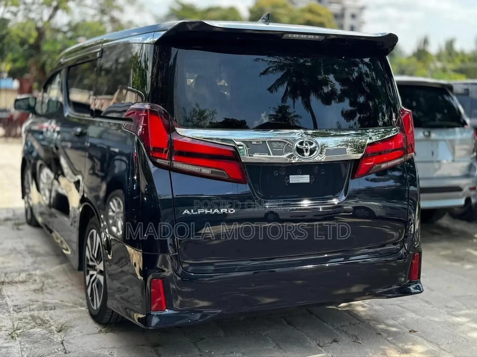 Toyota Alphard 2.5 Petrol AWD 2019 Black