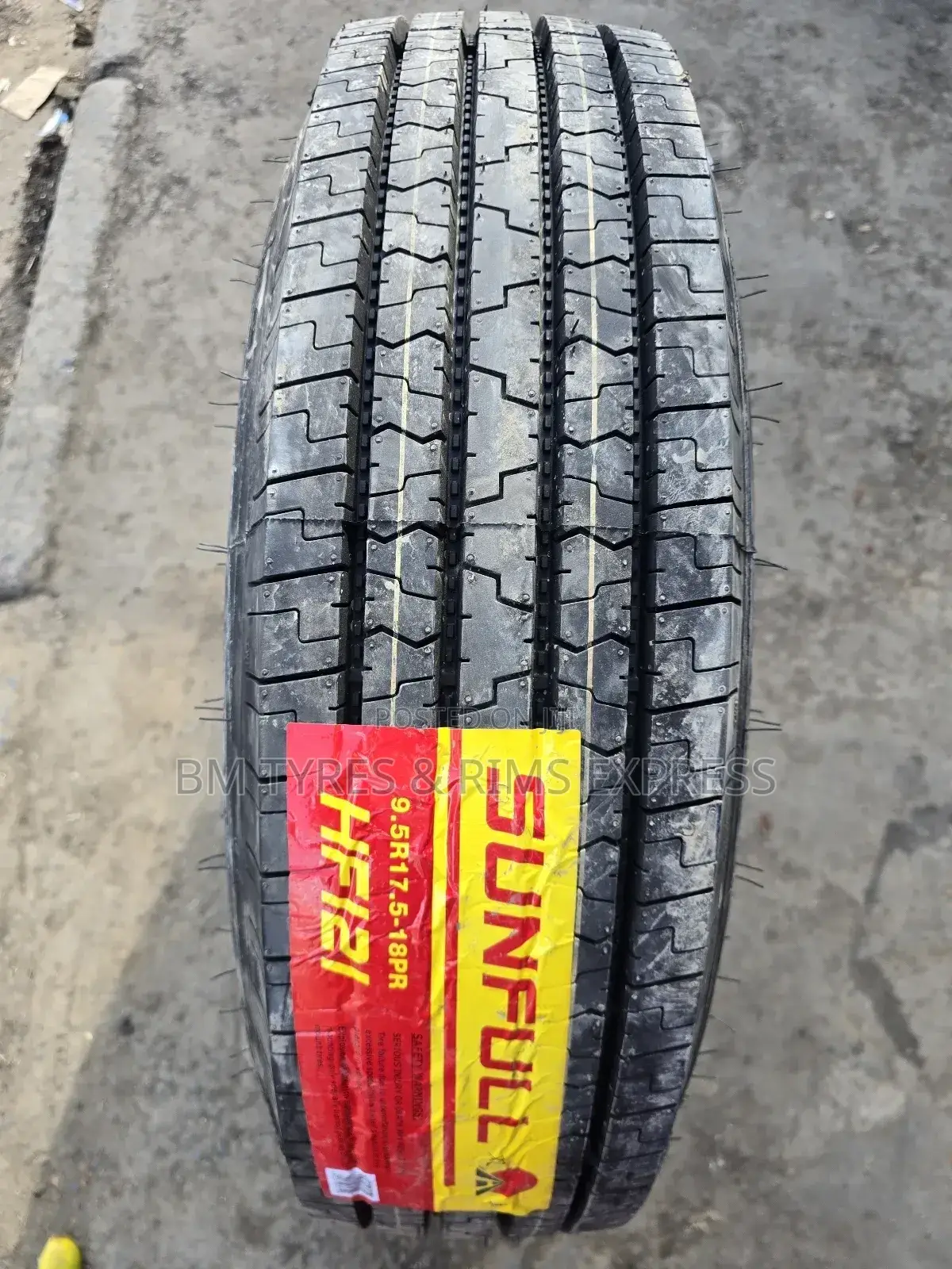 9.5 R17. 5 Sunfull Tyres (Commercial)