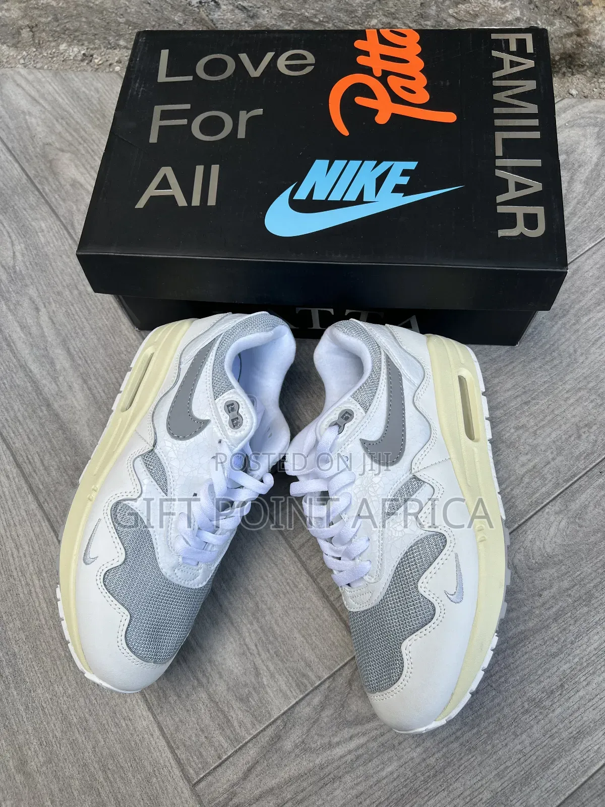 Nike Air Max 1 X Patta "White/Gray" Model Sneakers