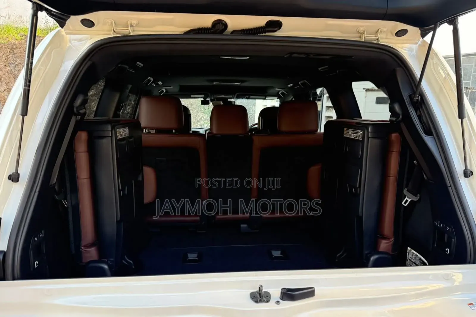 Toyota Land Cruiser 2018 White