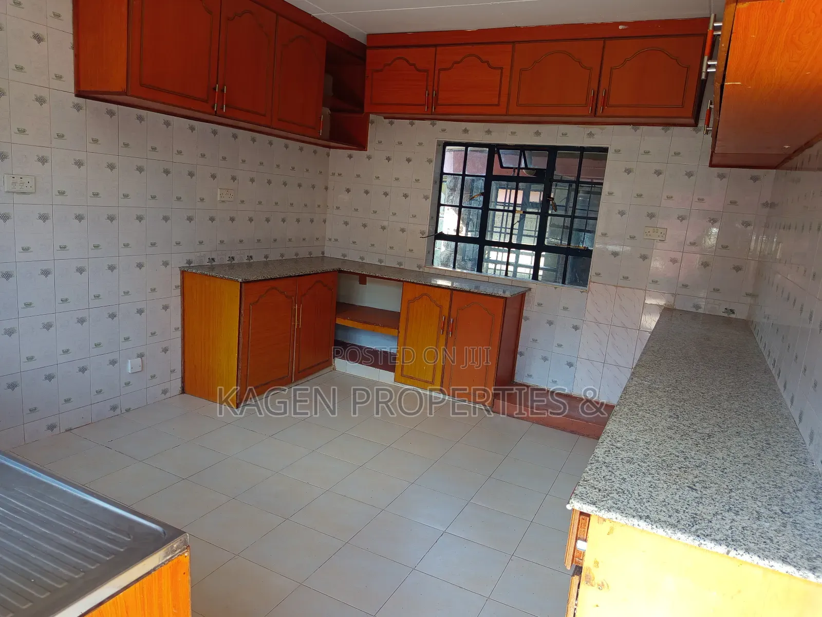 4bdrm House in Kerarapon for rent