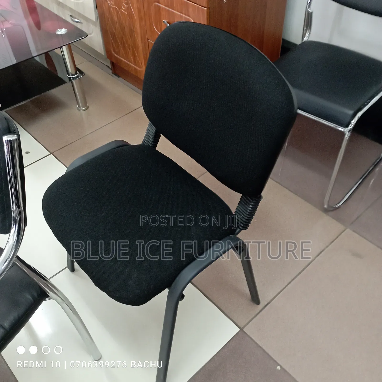 Fabric Tosca Visitors Chair