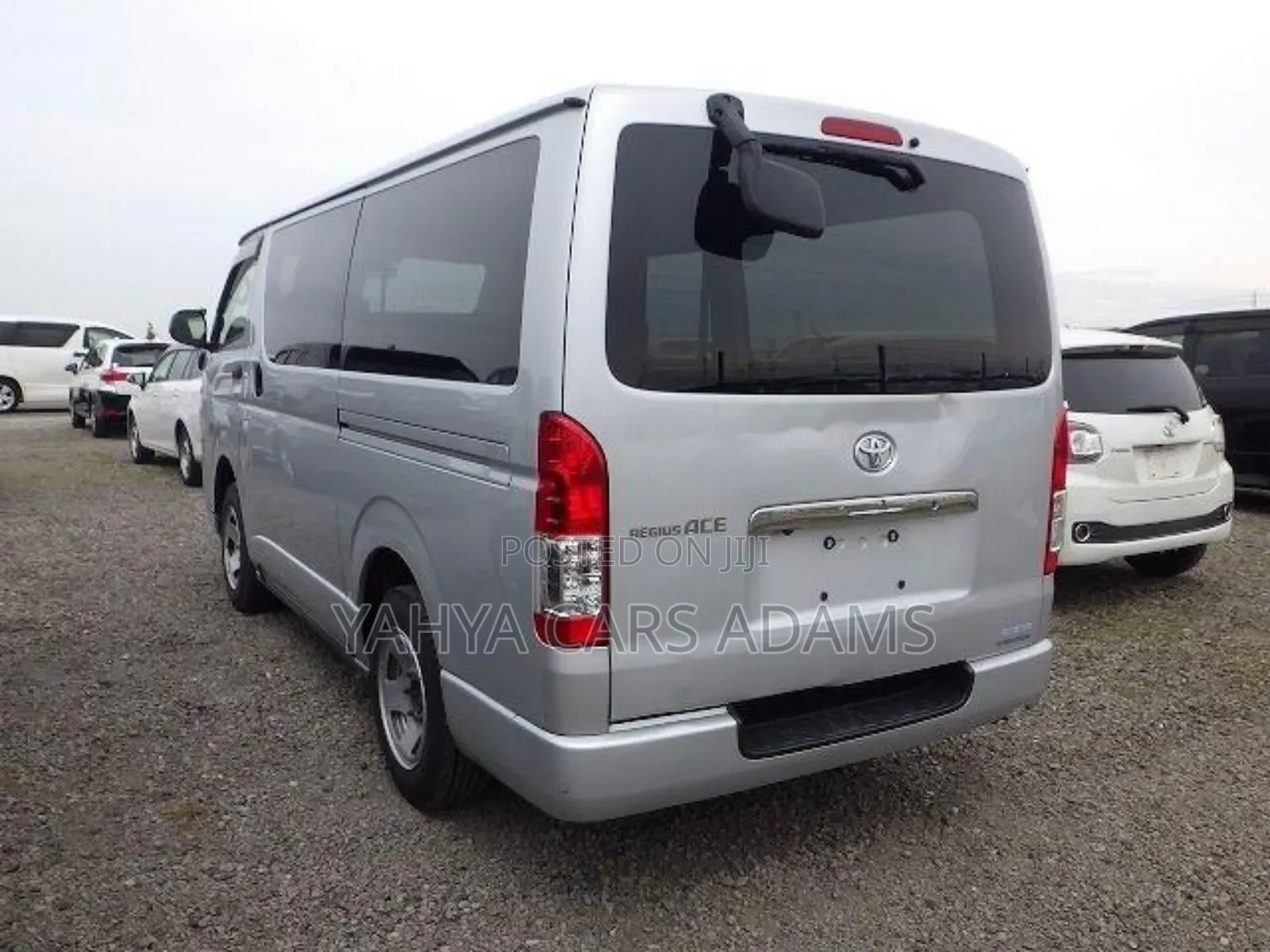 Toyota HiAce 2020 Silver