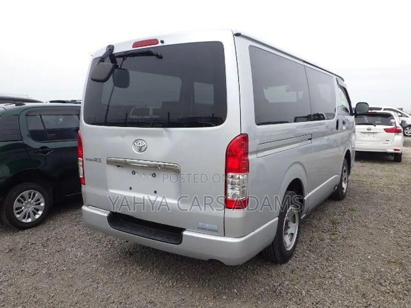 Toyota HiAce 2020 Silver