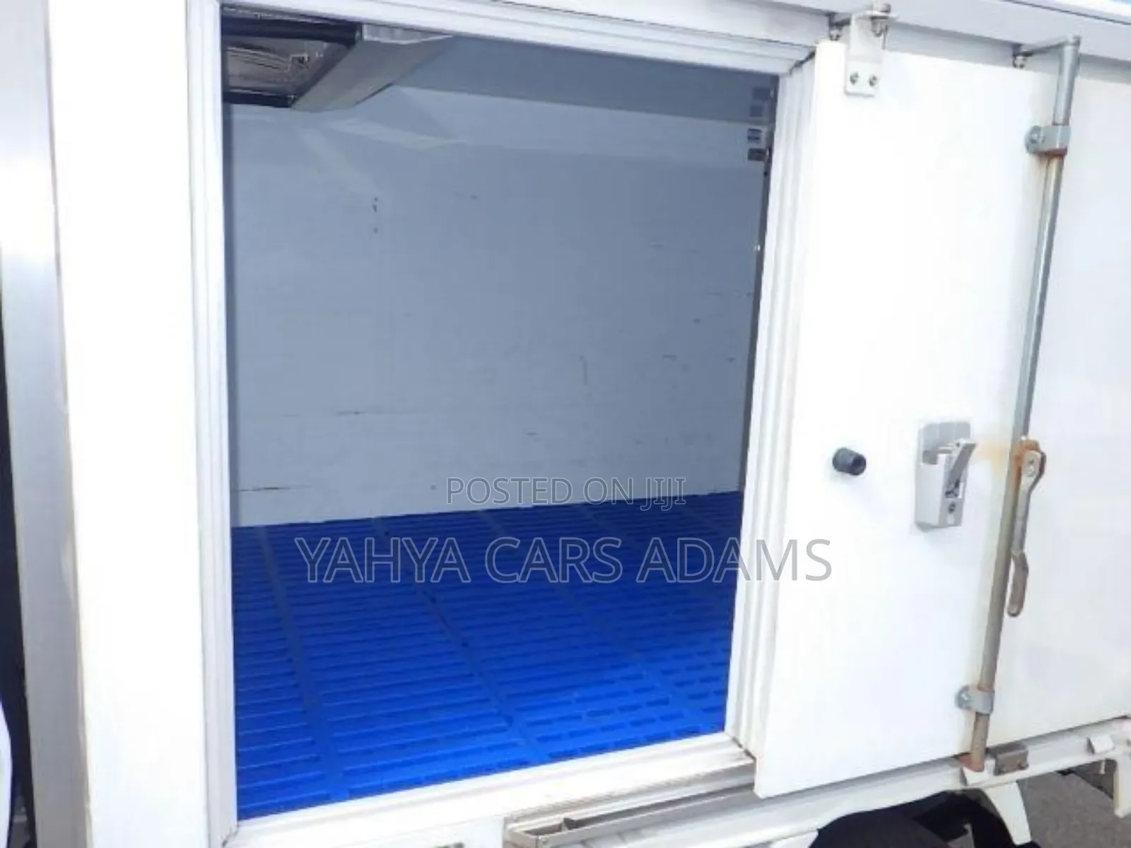 Minicab Freezer Lorry