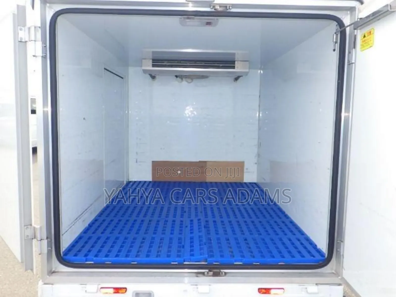 Minicab Freezer Lorry