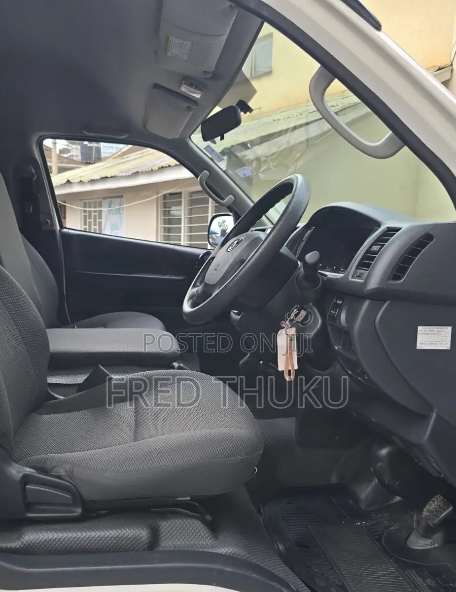 Toyota Grand HiAce 2019 White