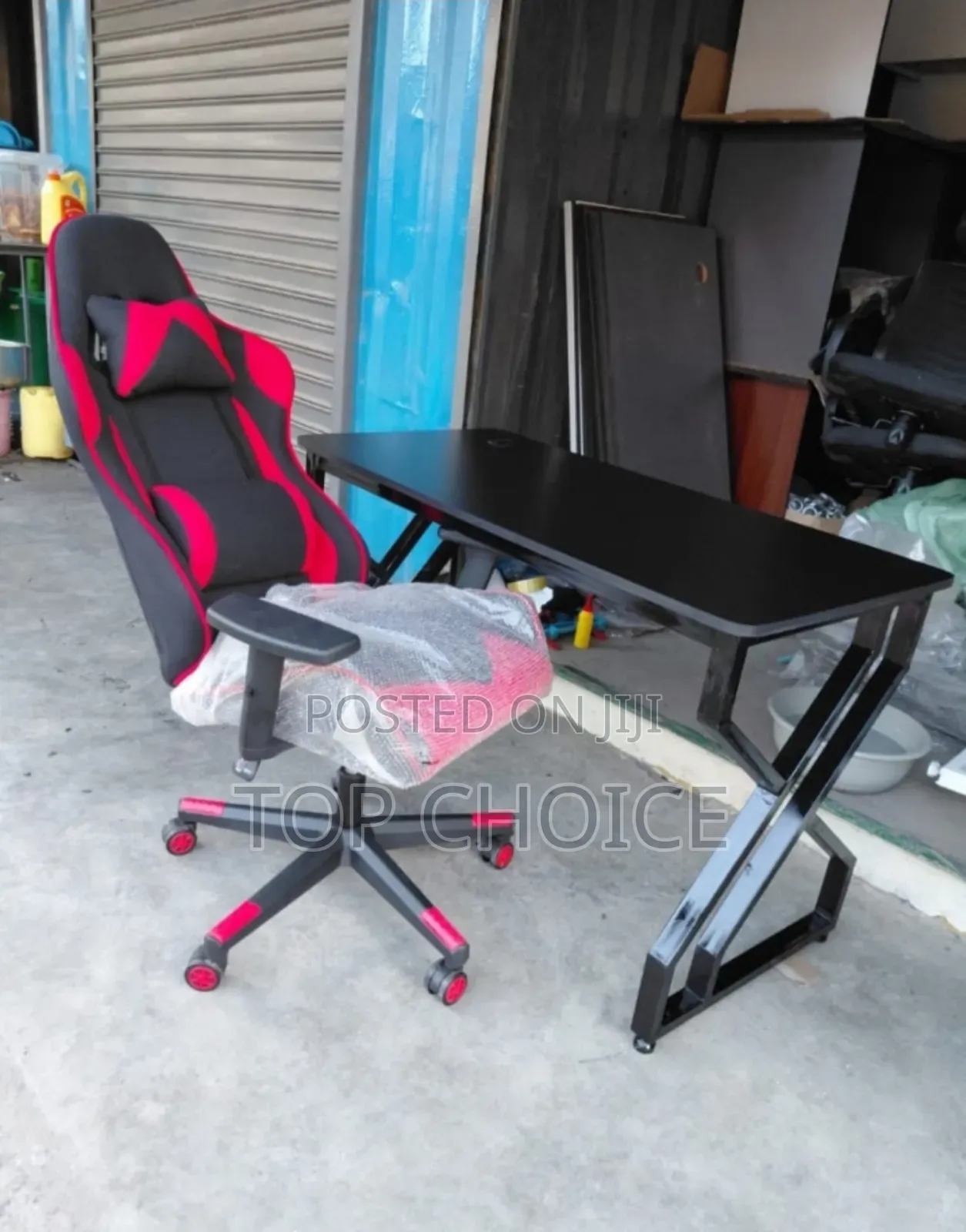 Gaming Chair and Table