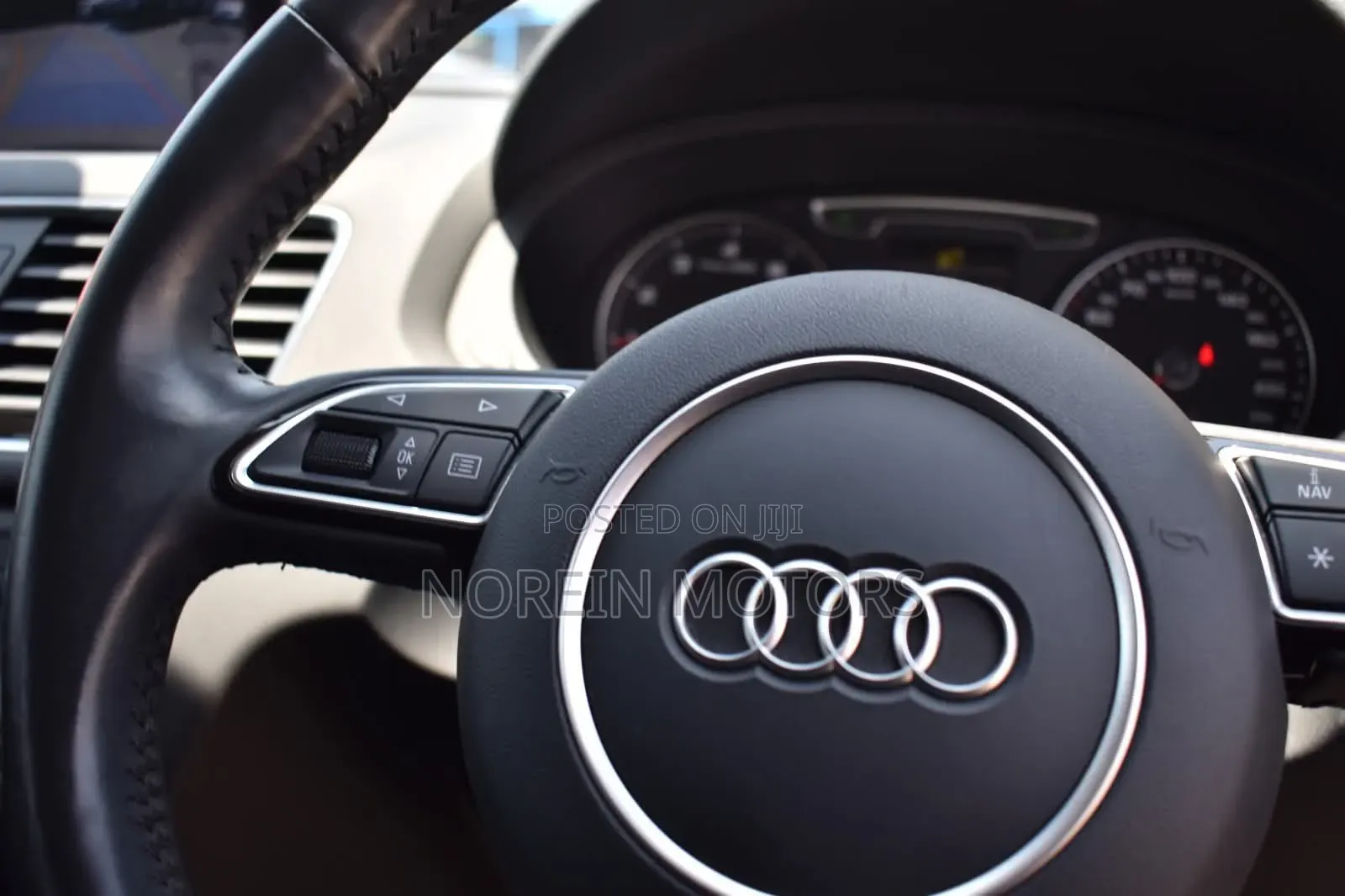 Audi Q3 2019 Matt Black