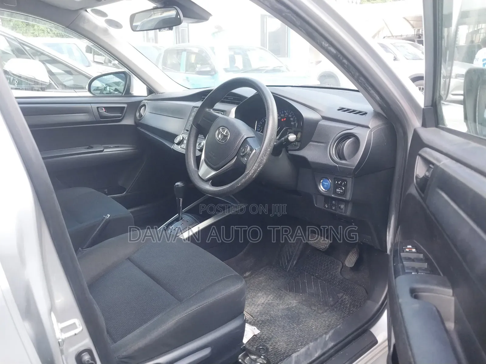 Toyota Corolla Fielder 2019 Silver