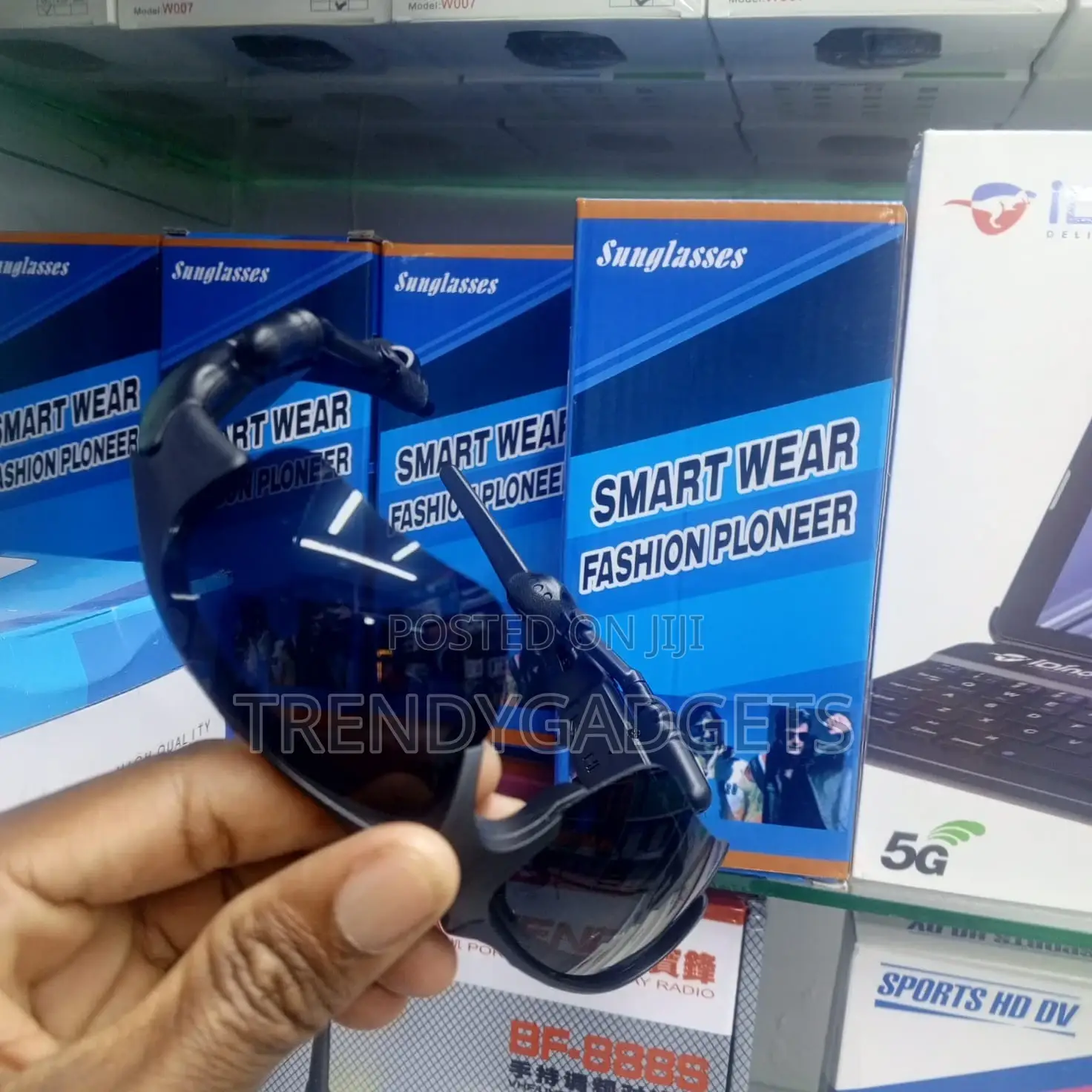 Smart Wear Fashion Pioneer Bluetooth Sunglasses