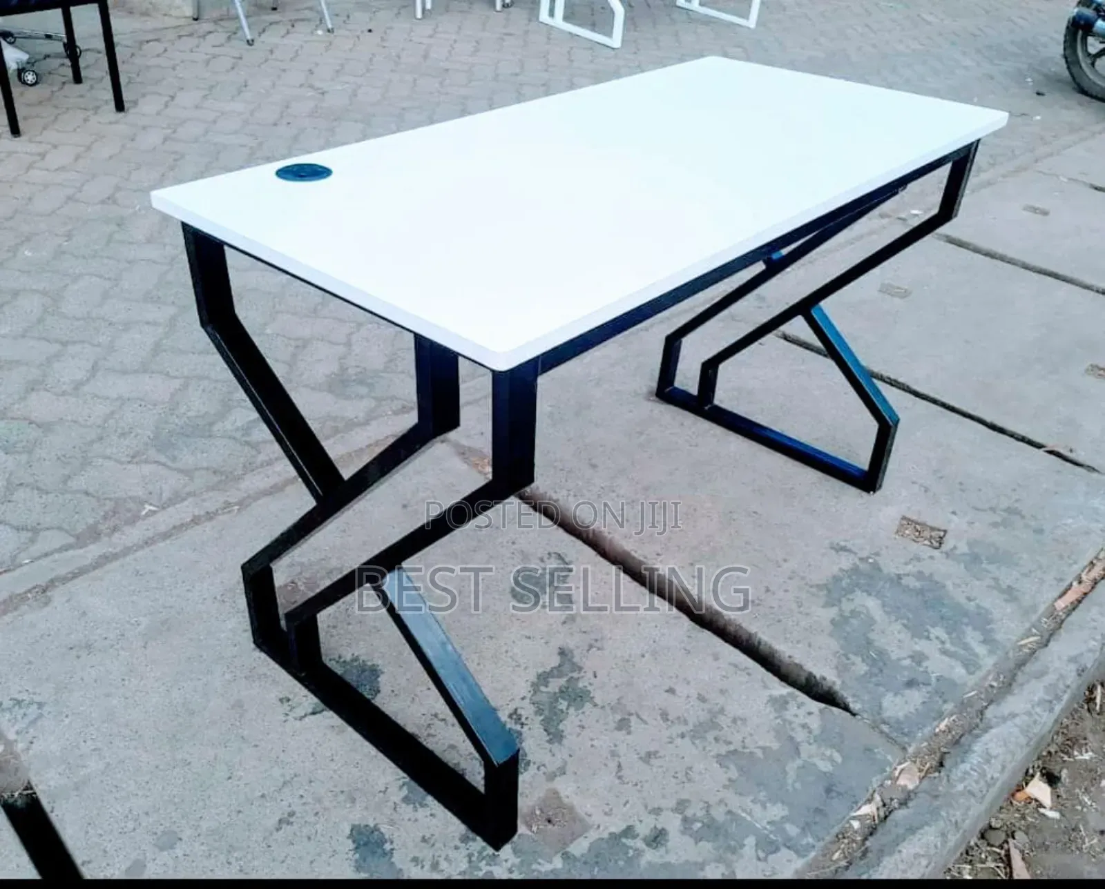 Metallic Frame Designed Office Desk