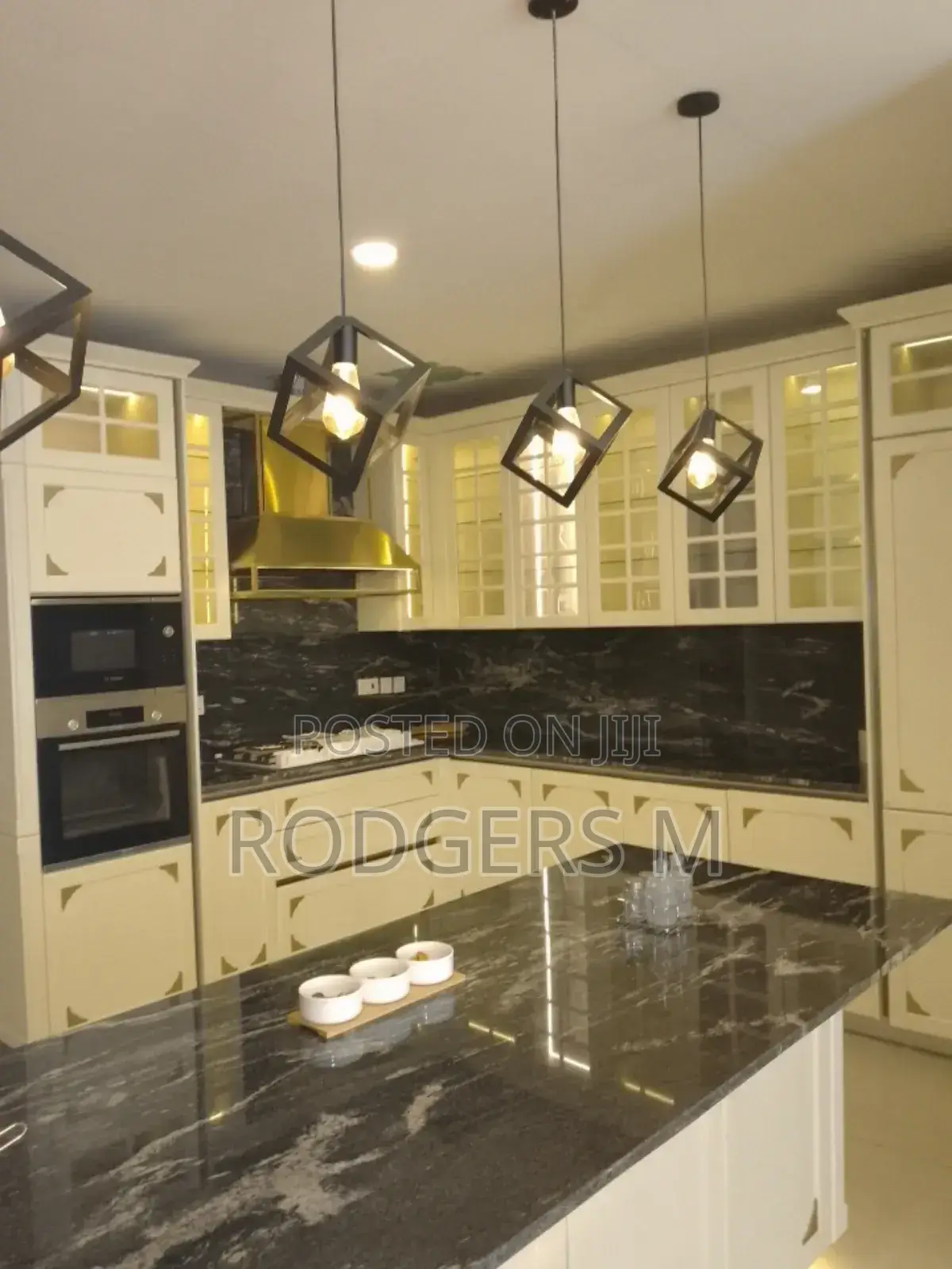 4bdrm Duplex in Parklands/Highridge for rent