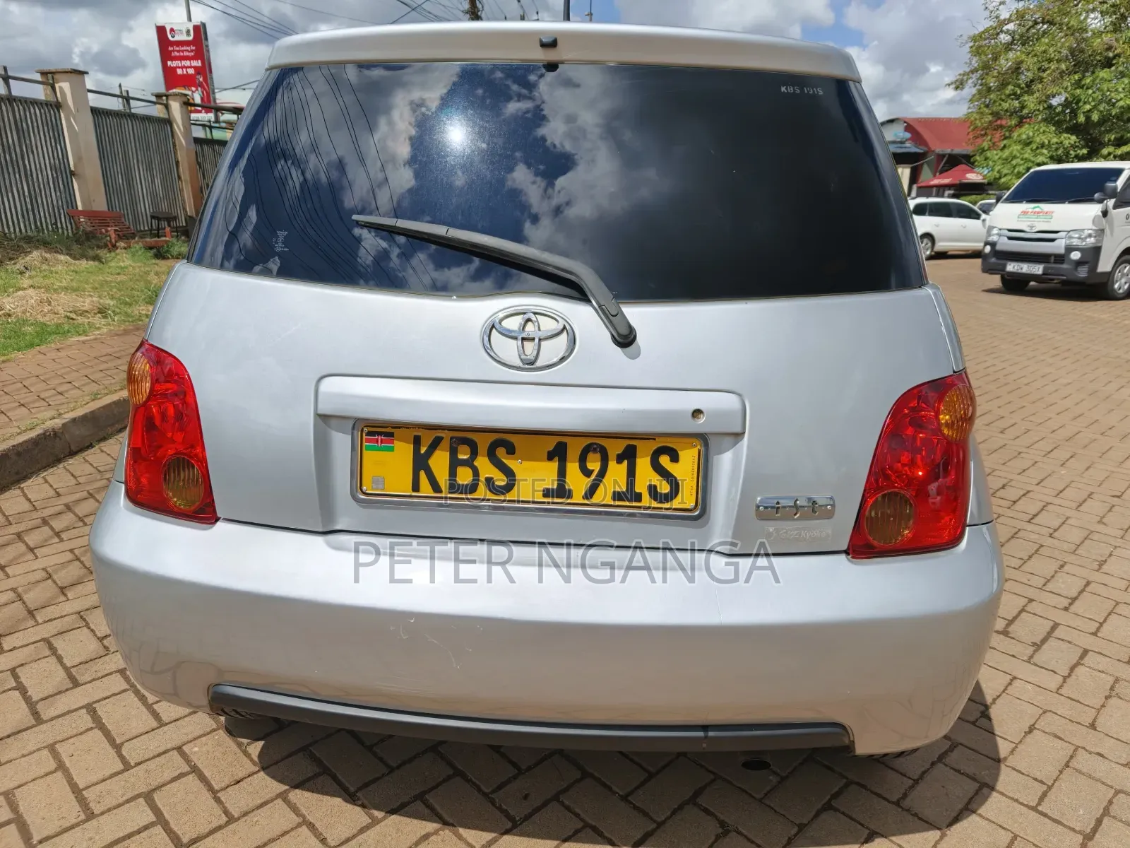 Toyota IST 2005 Silver