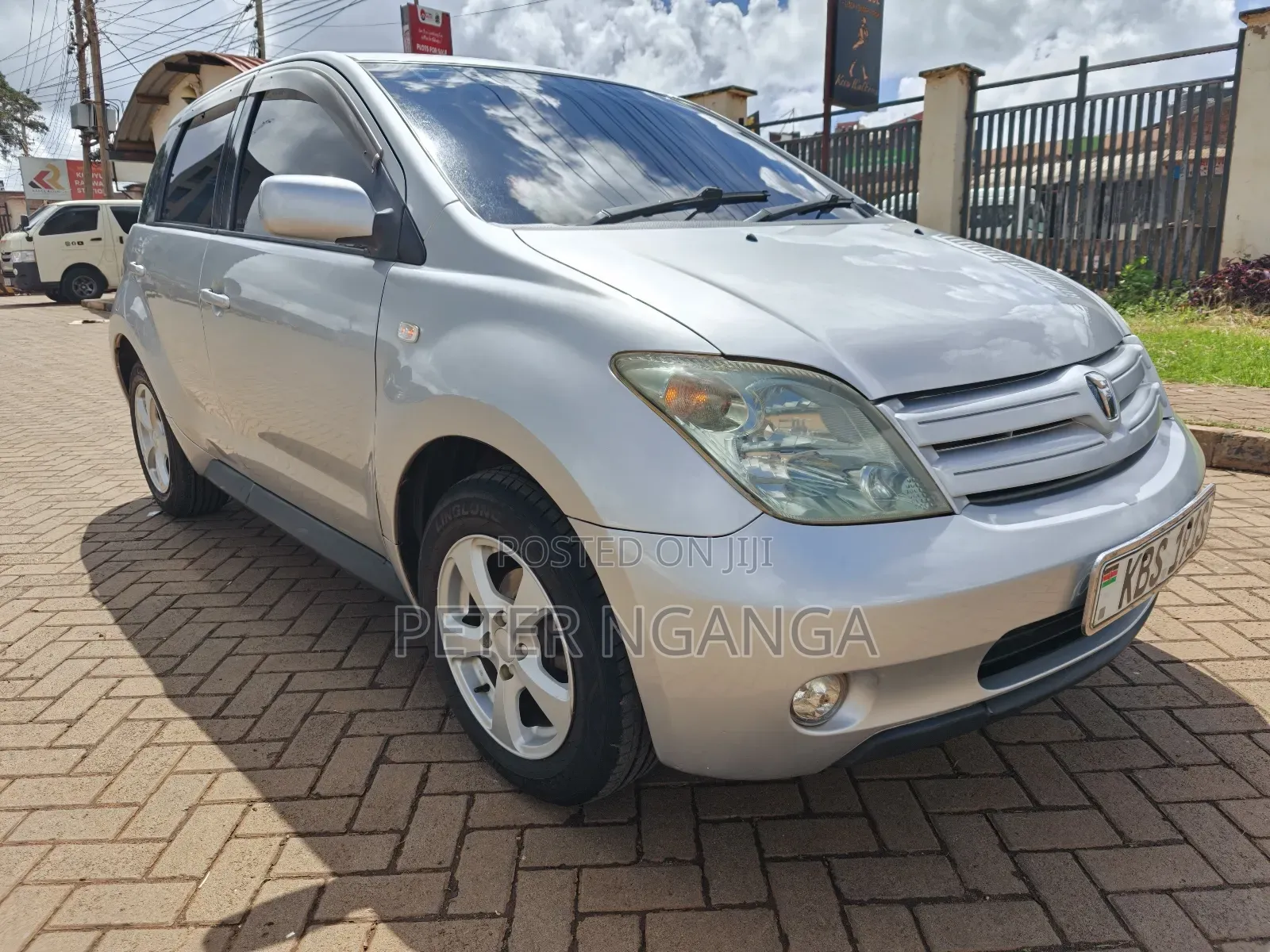 Toyota IST 2005 Silver
