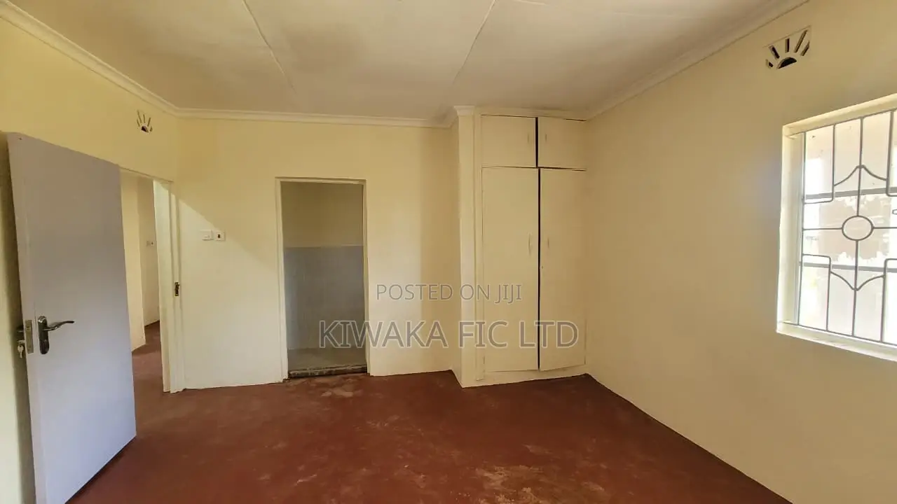 5bdrm Bungalow in Ruai Central for rent